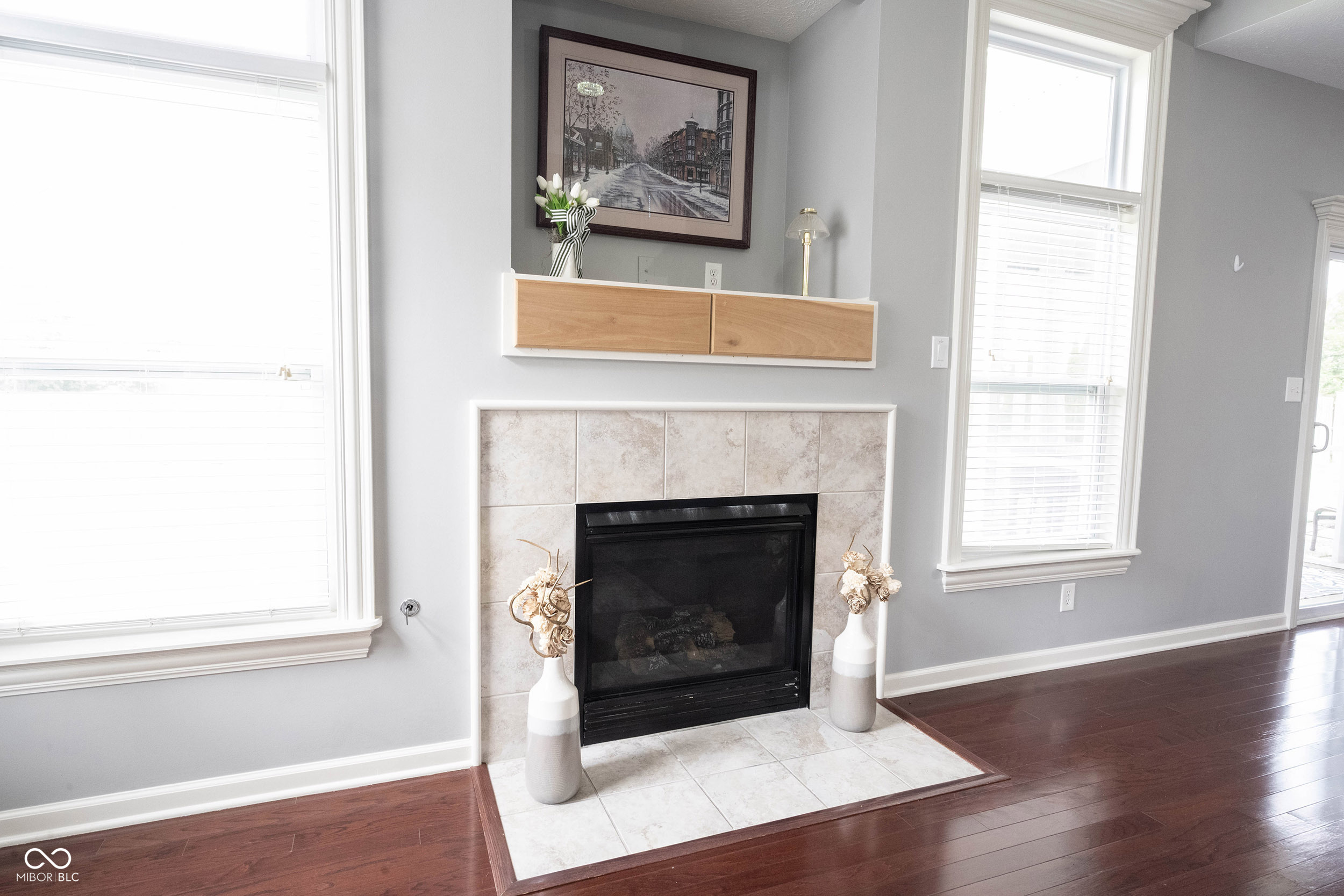 8748 N Autumnview Drive