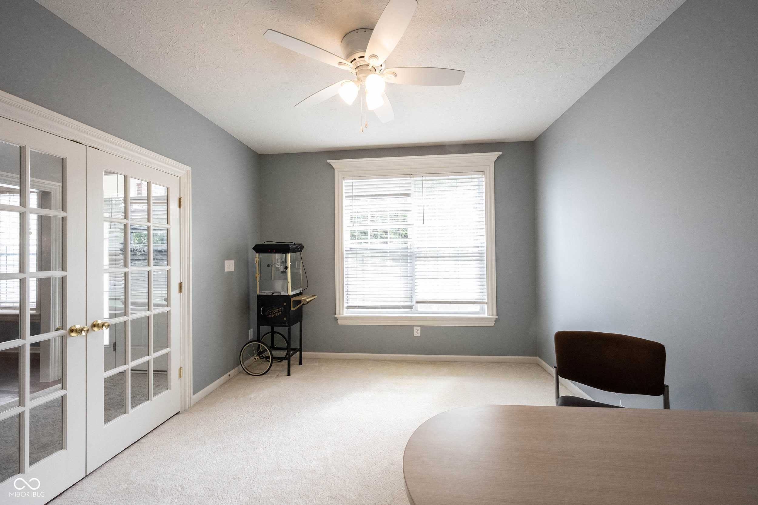 8748 N Autumnview Drive