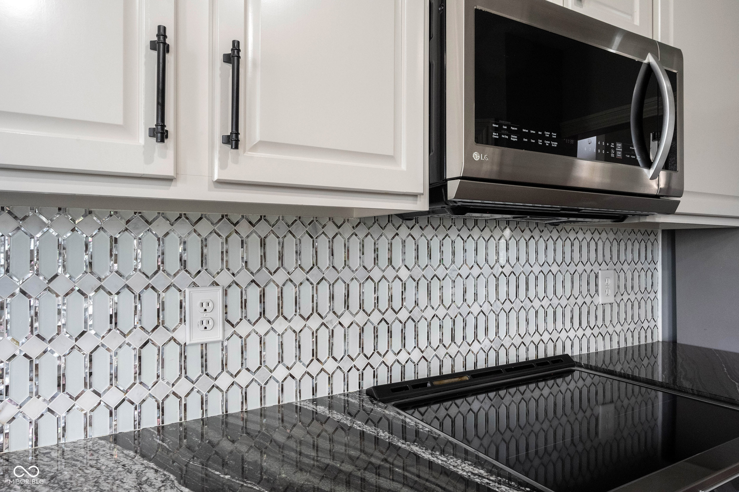 8748 N Autumnview Drive