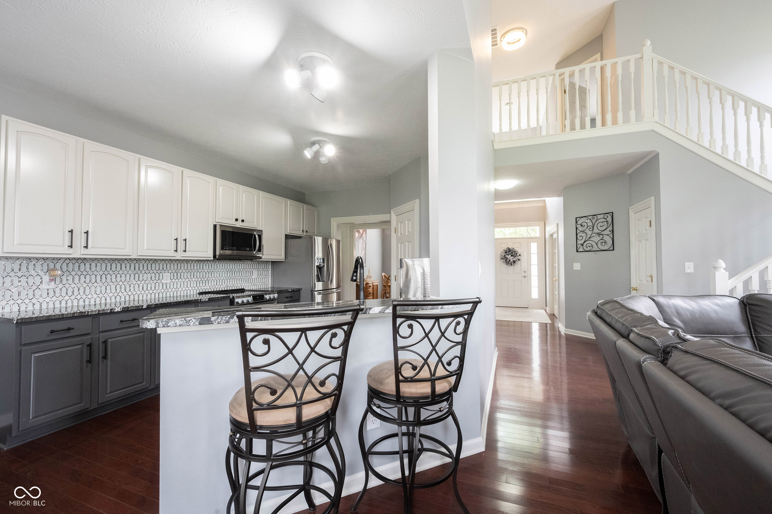 8748 N Autumnview Drive