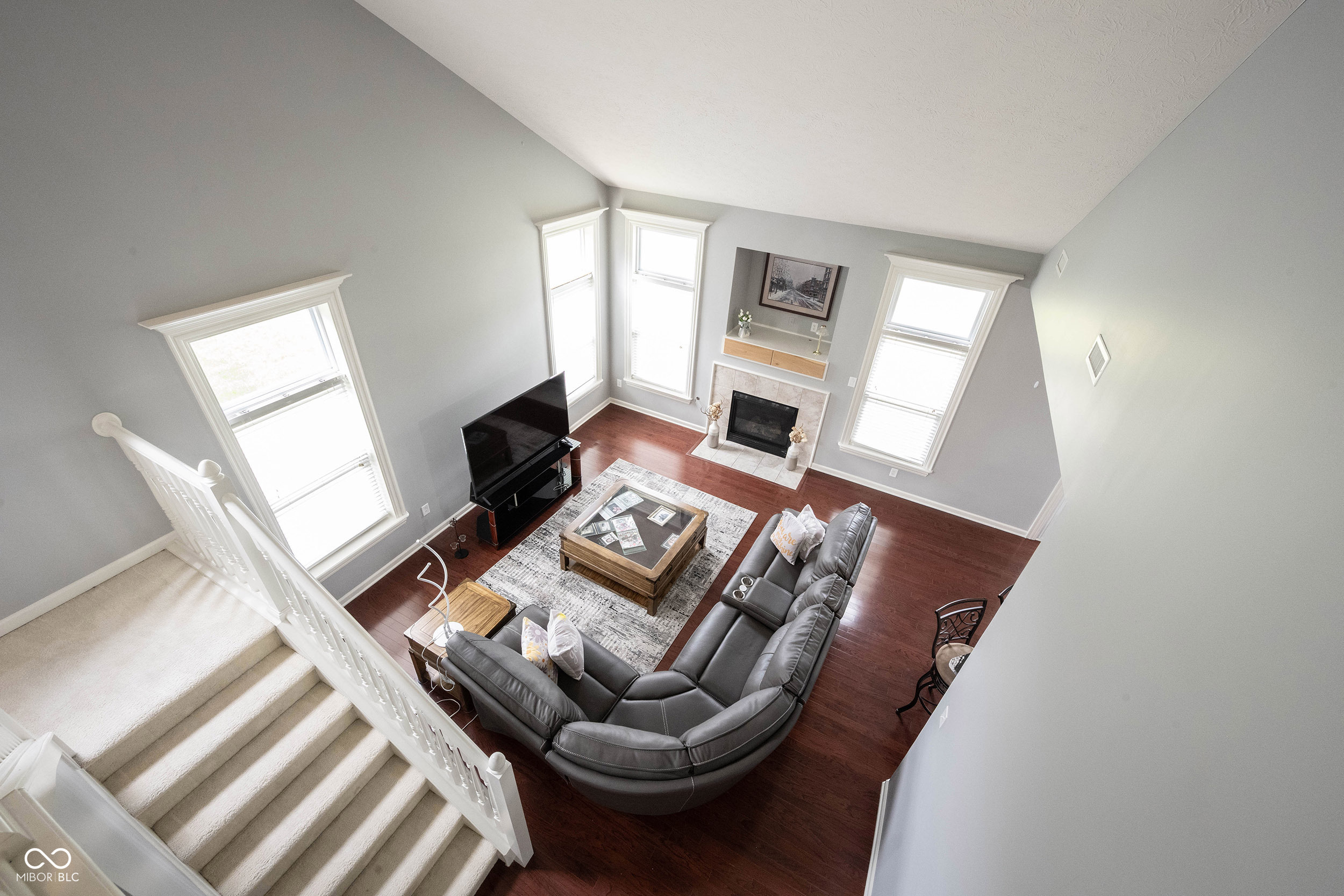 8748 N Autumnview Drive