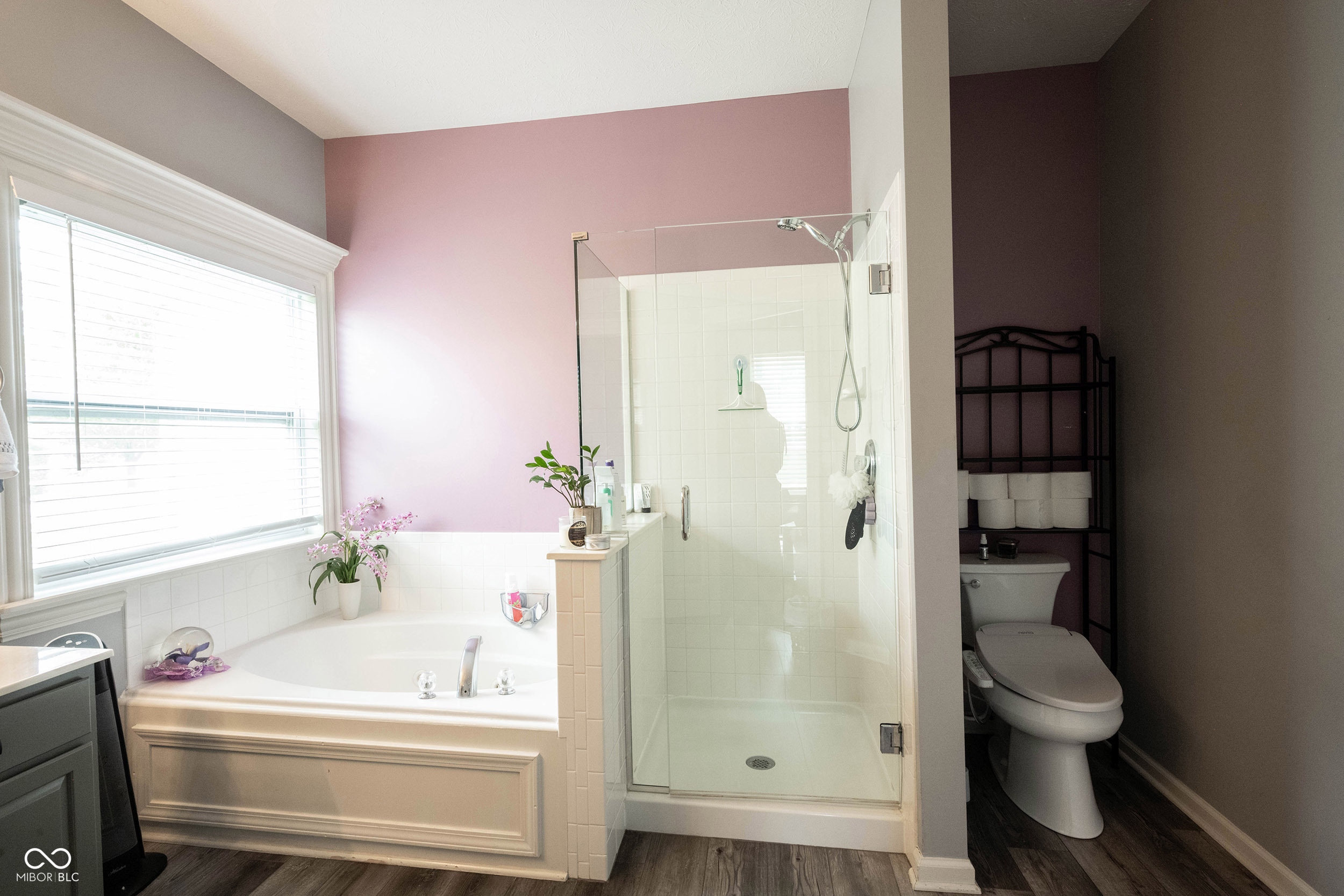 8748 N Autumnview Drive