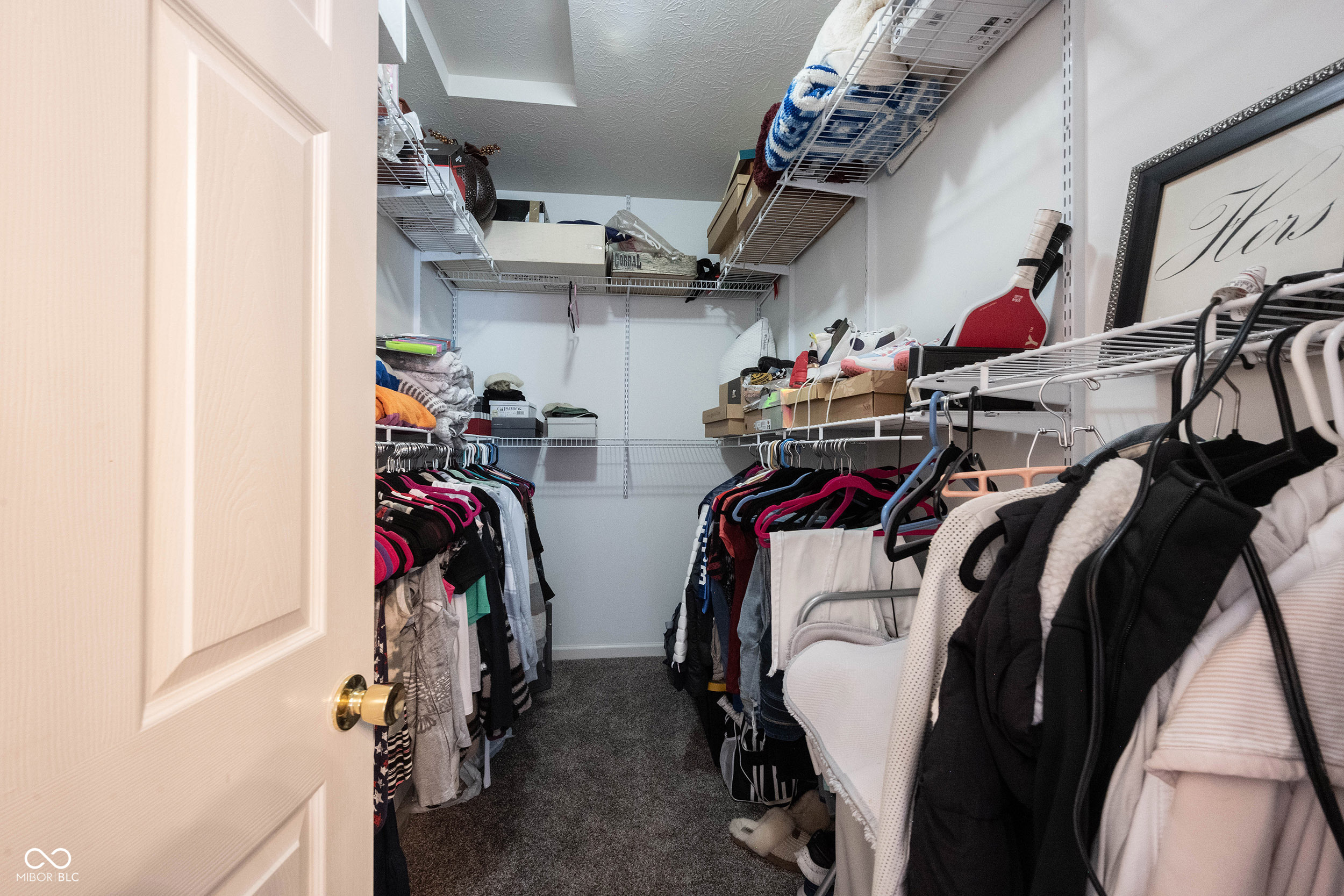 8748 N Autumnview Drive