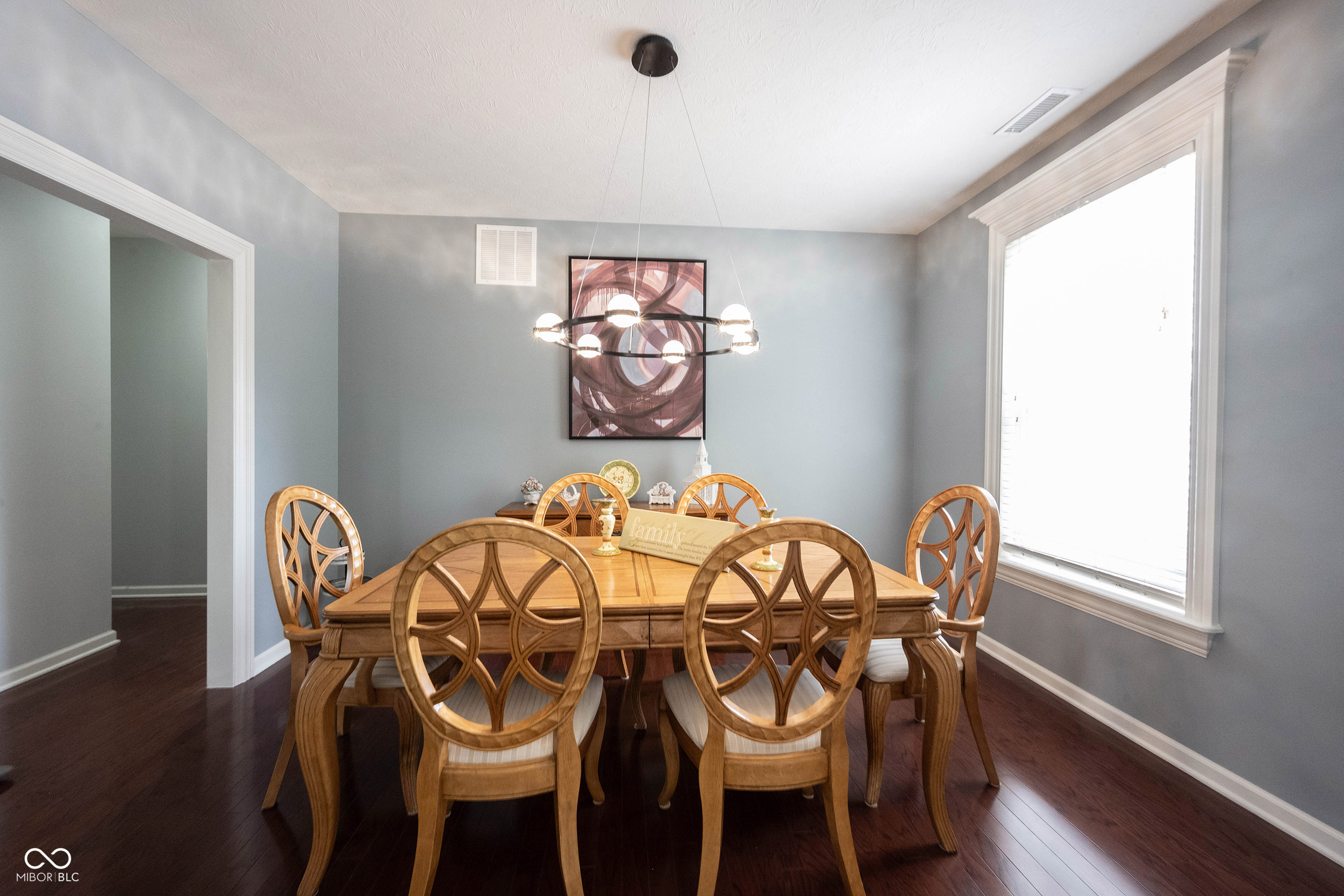 8748 N Autumnview Drive