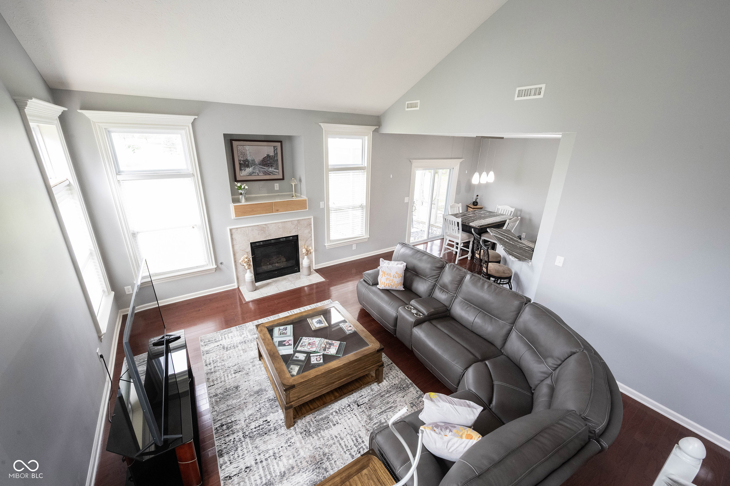 8748 N Autumnview Drive