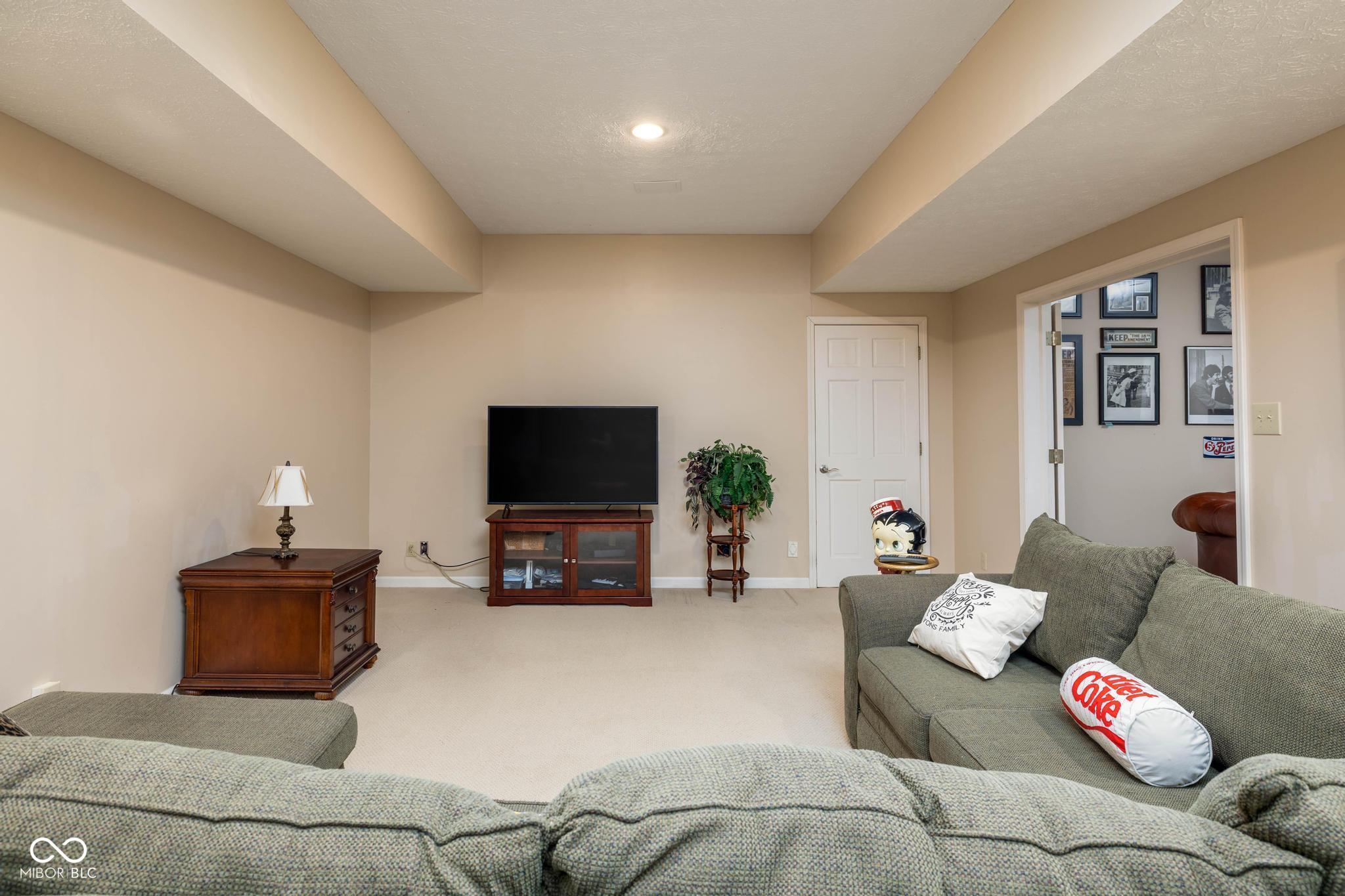 9838 Gulfstream Court