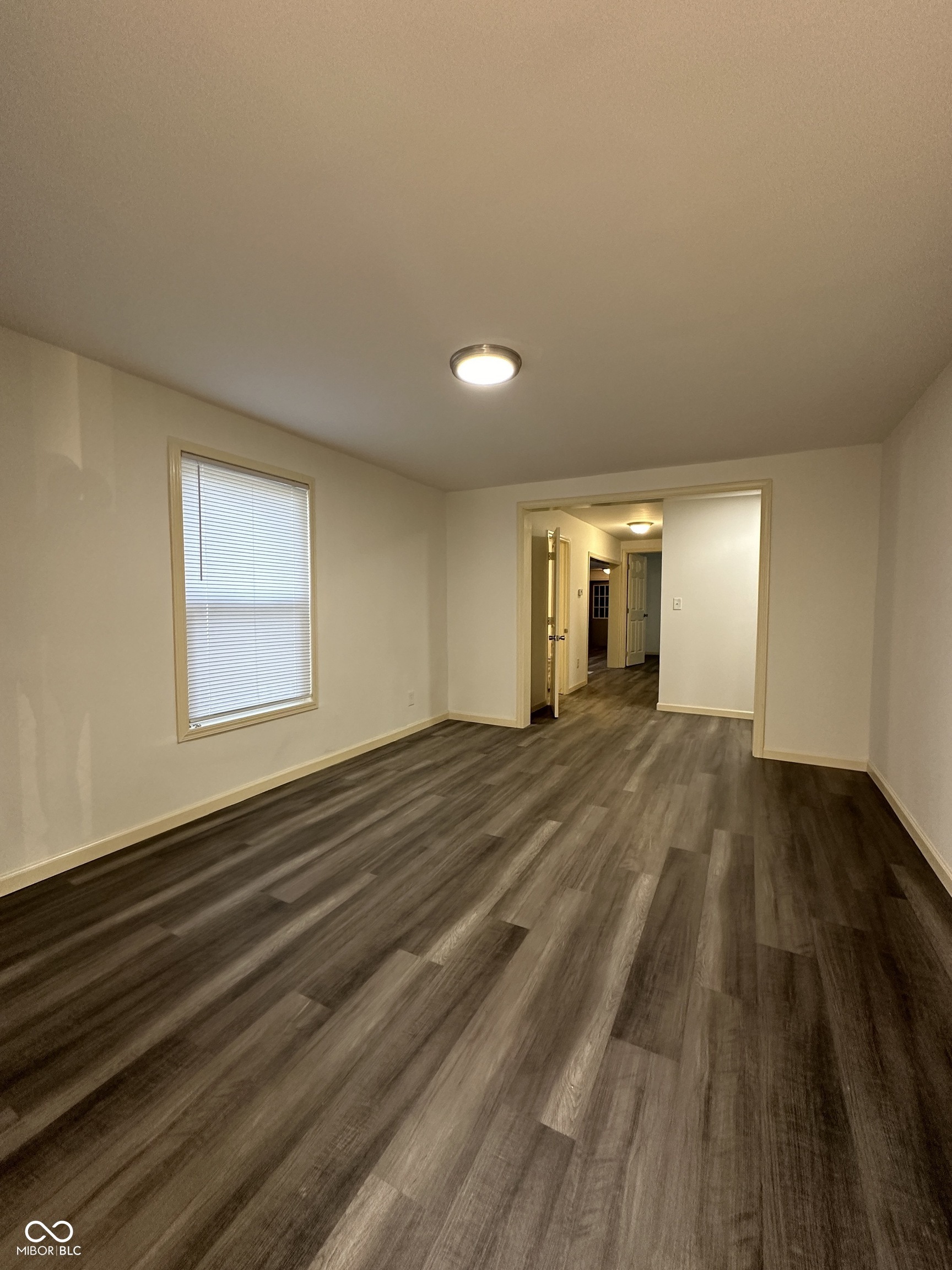 1122 E 27th Street