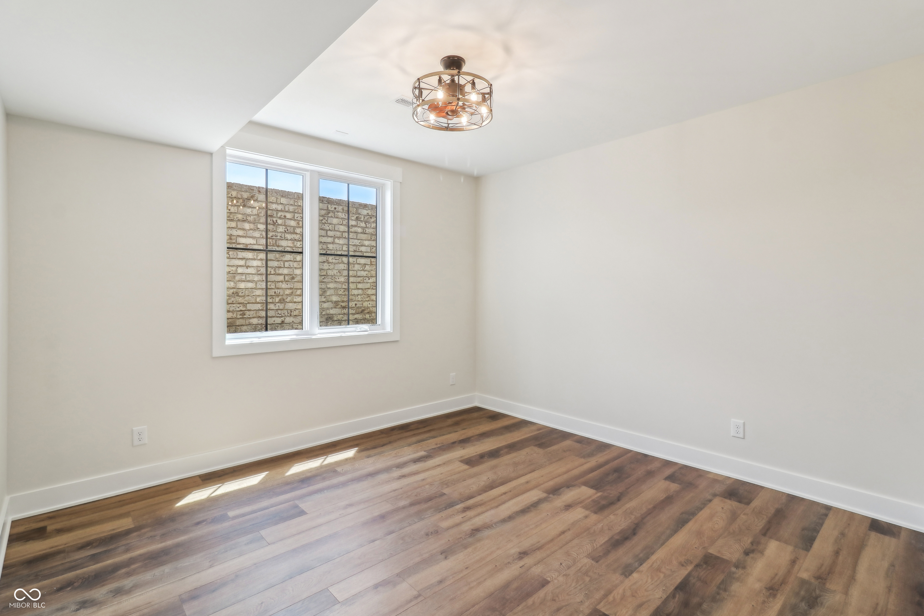 8083 Easton Lane