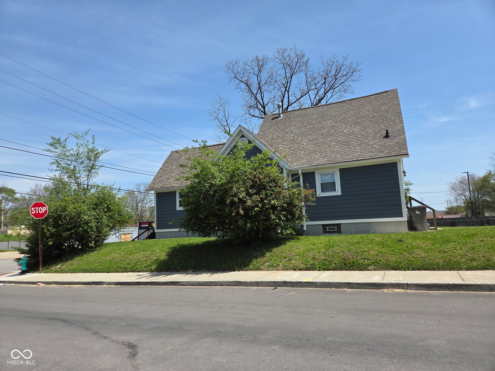 2819 W 16th Street