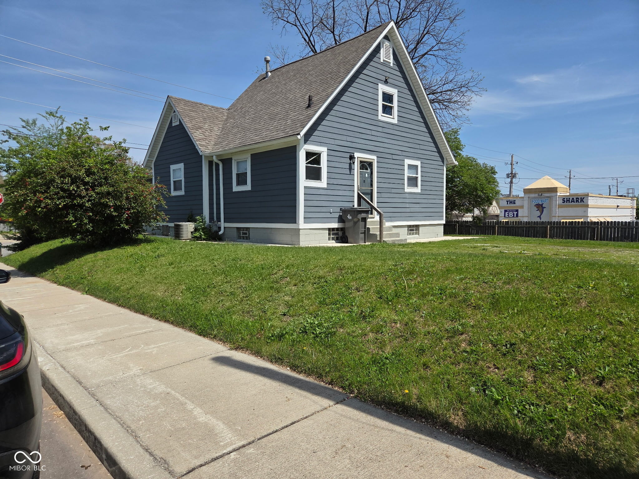 2819 W 16th Street