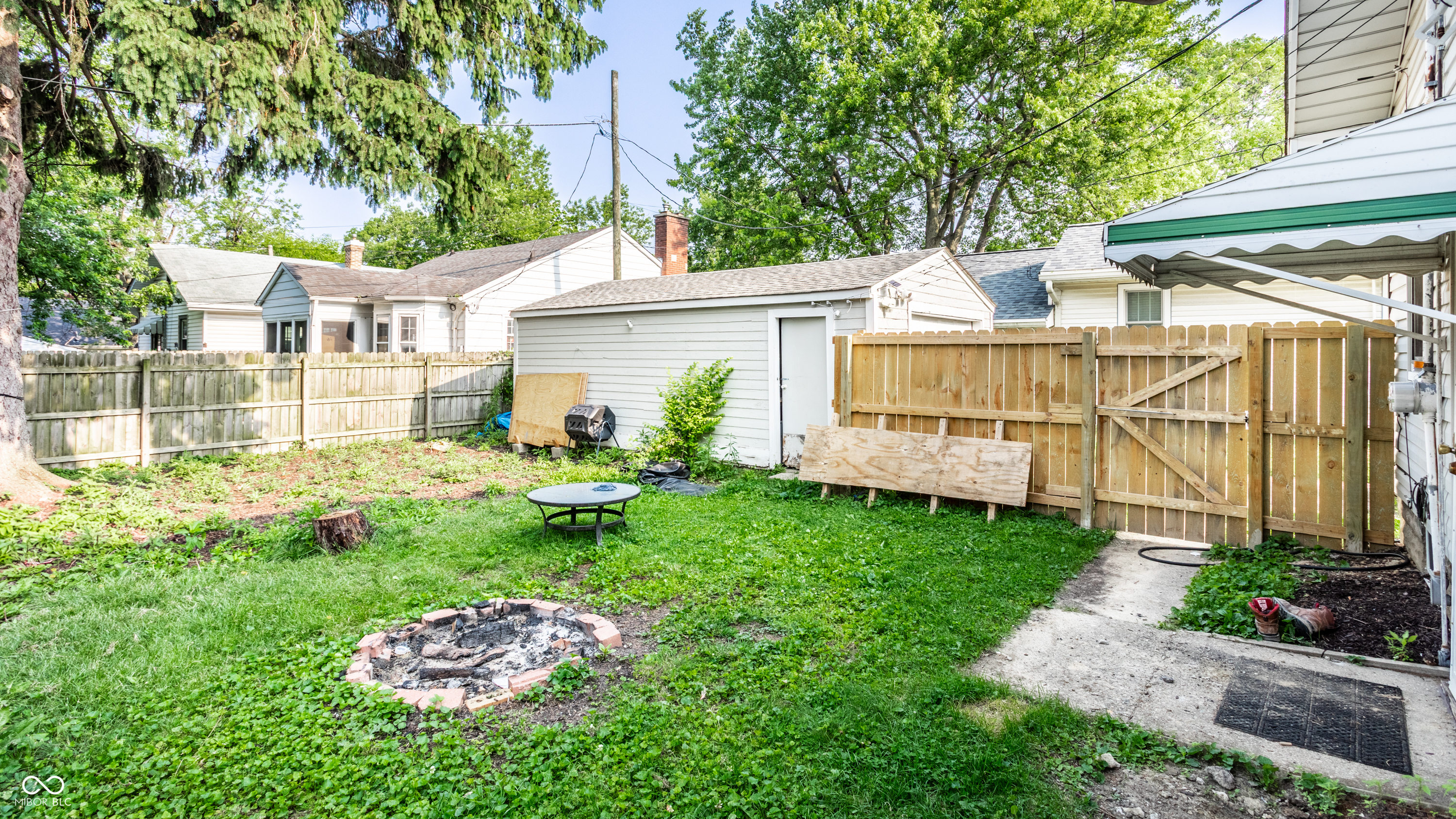 1030 N Butler Avenue