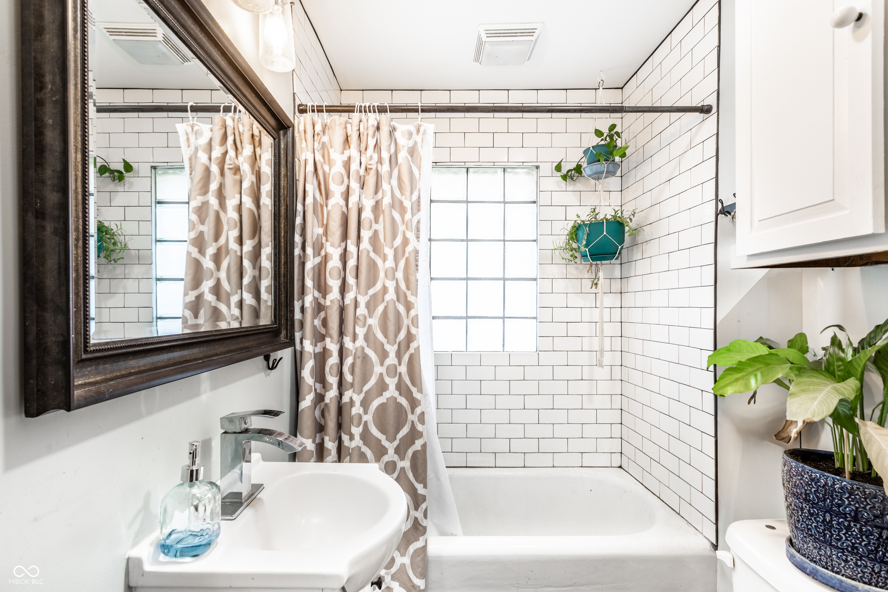 1030 N Butler Avenue