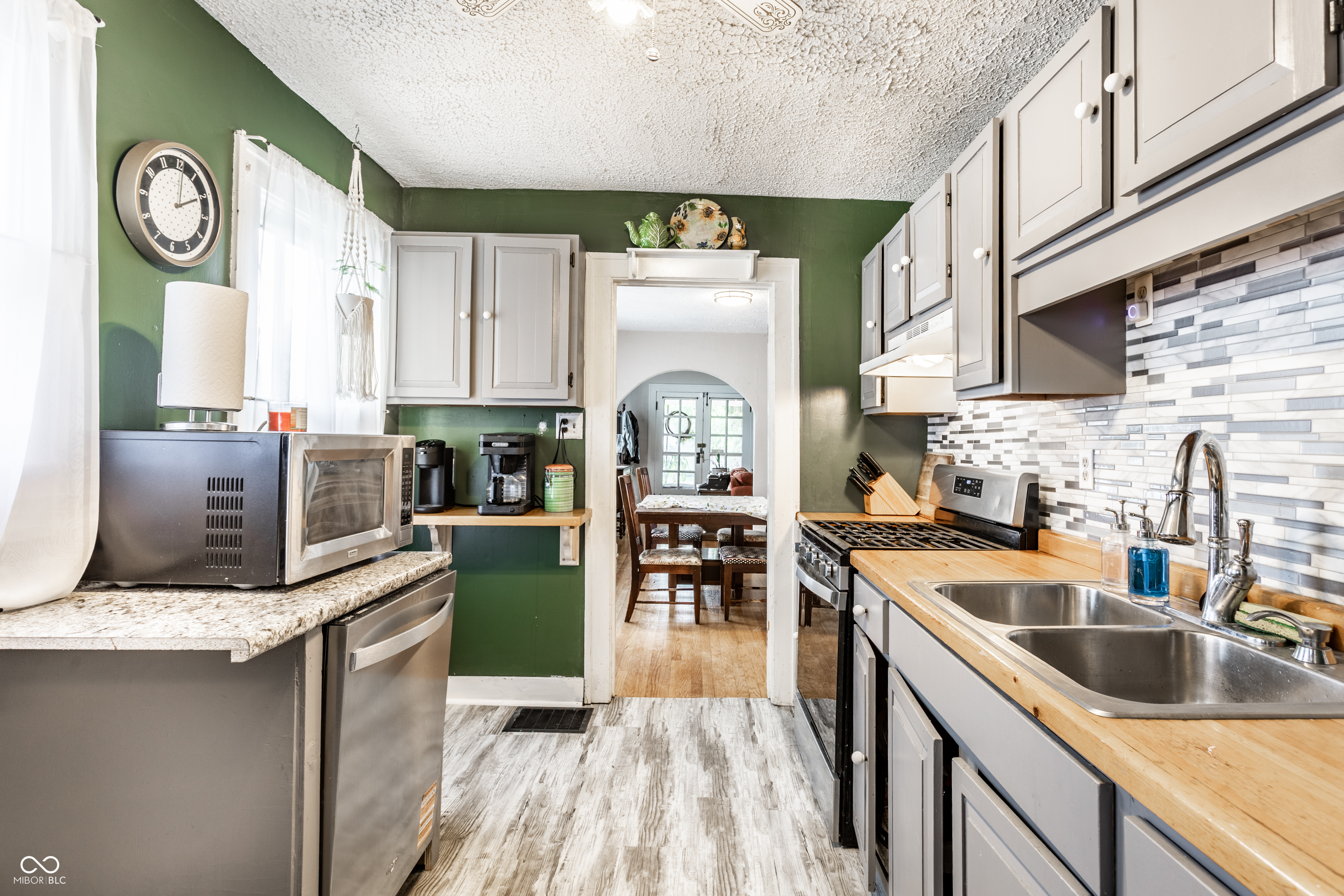 1030 N Butler Avenue