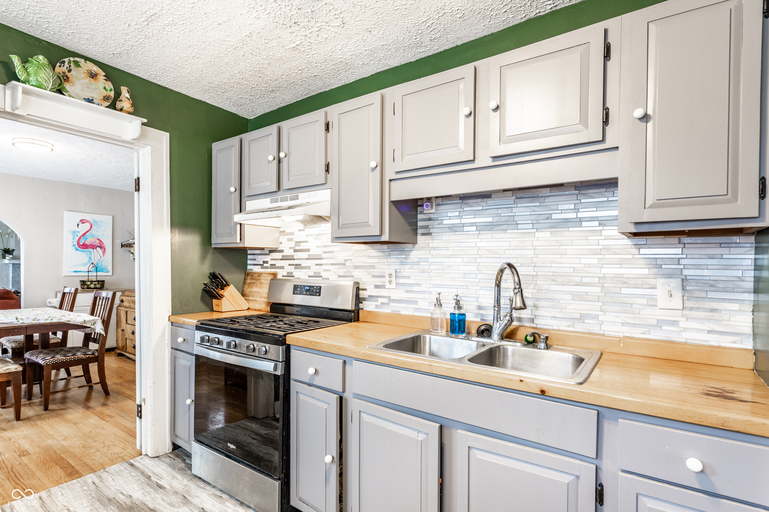 1030 N Butler Avenue