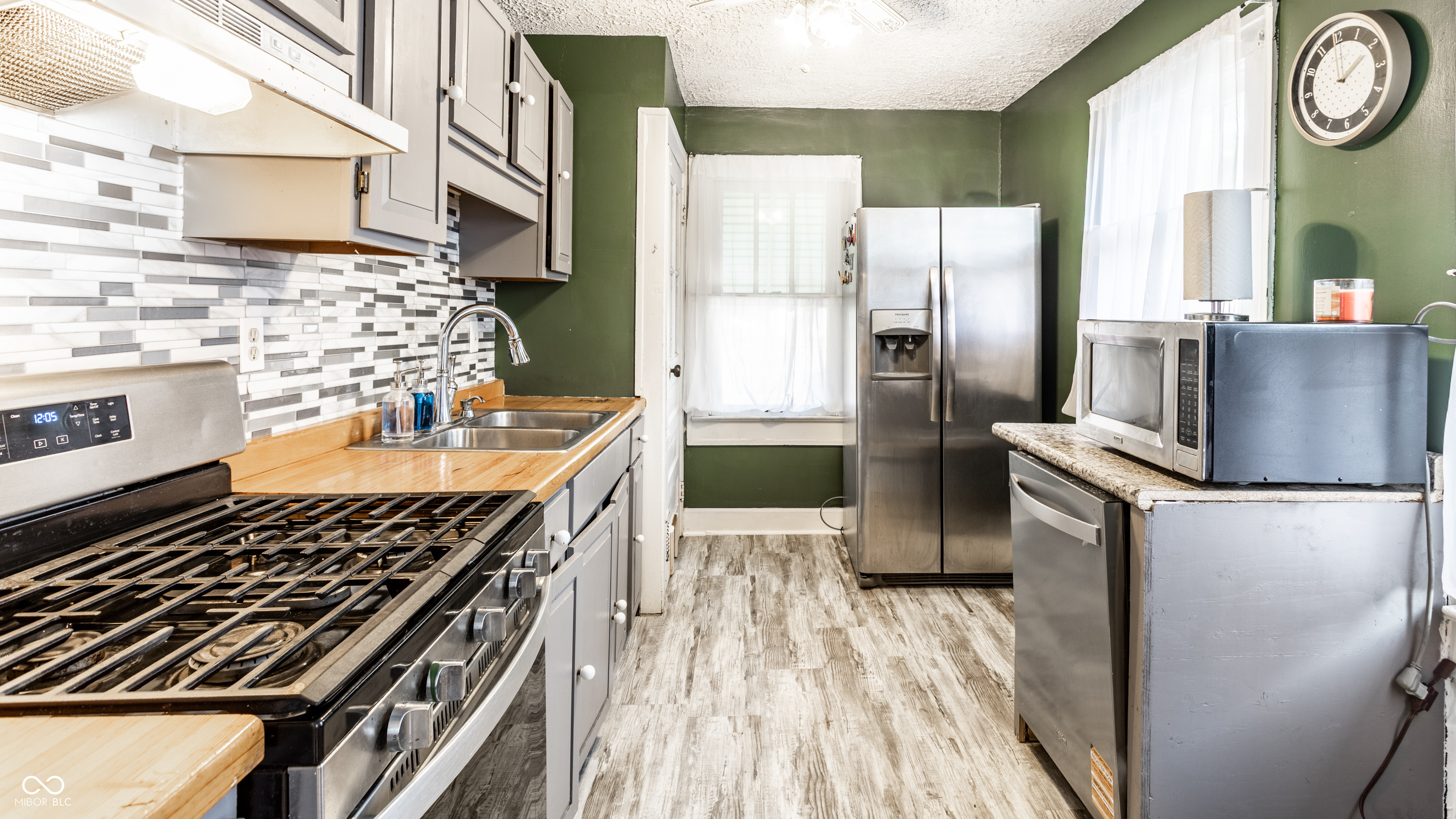 1030 N Butler Avenue