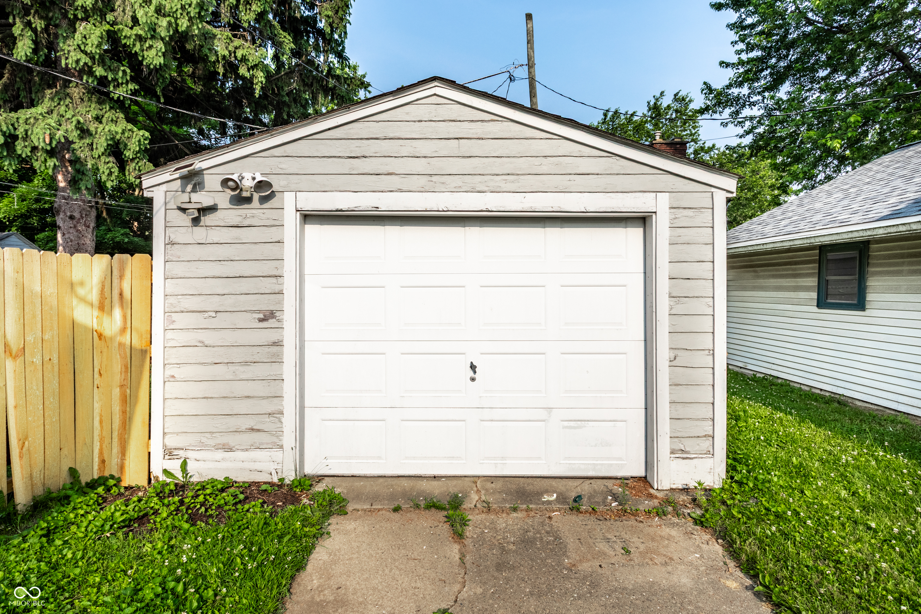 1030 N Butler Avenue