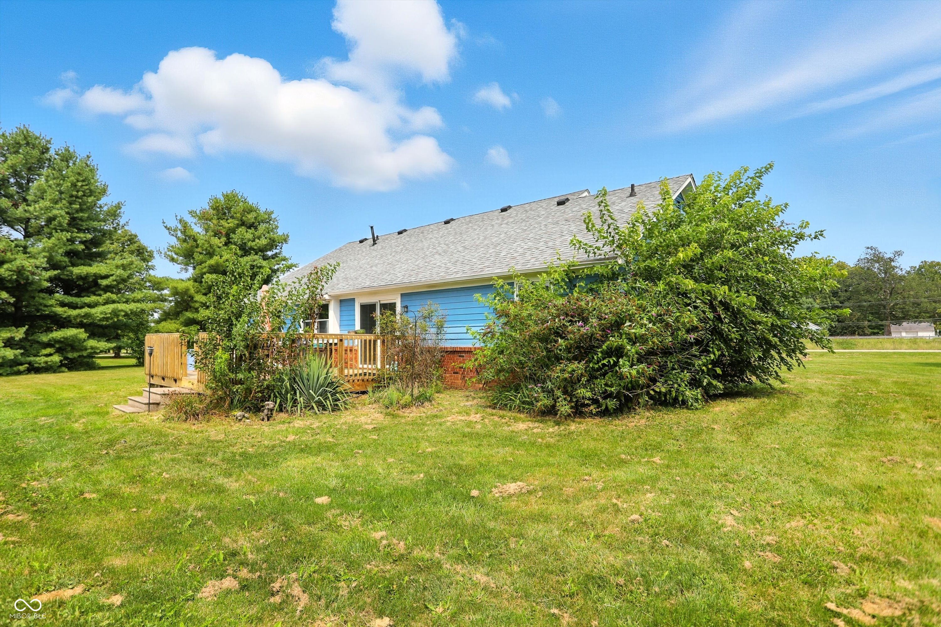 8163 N Frontage Road