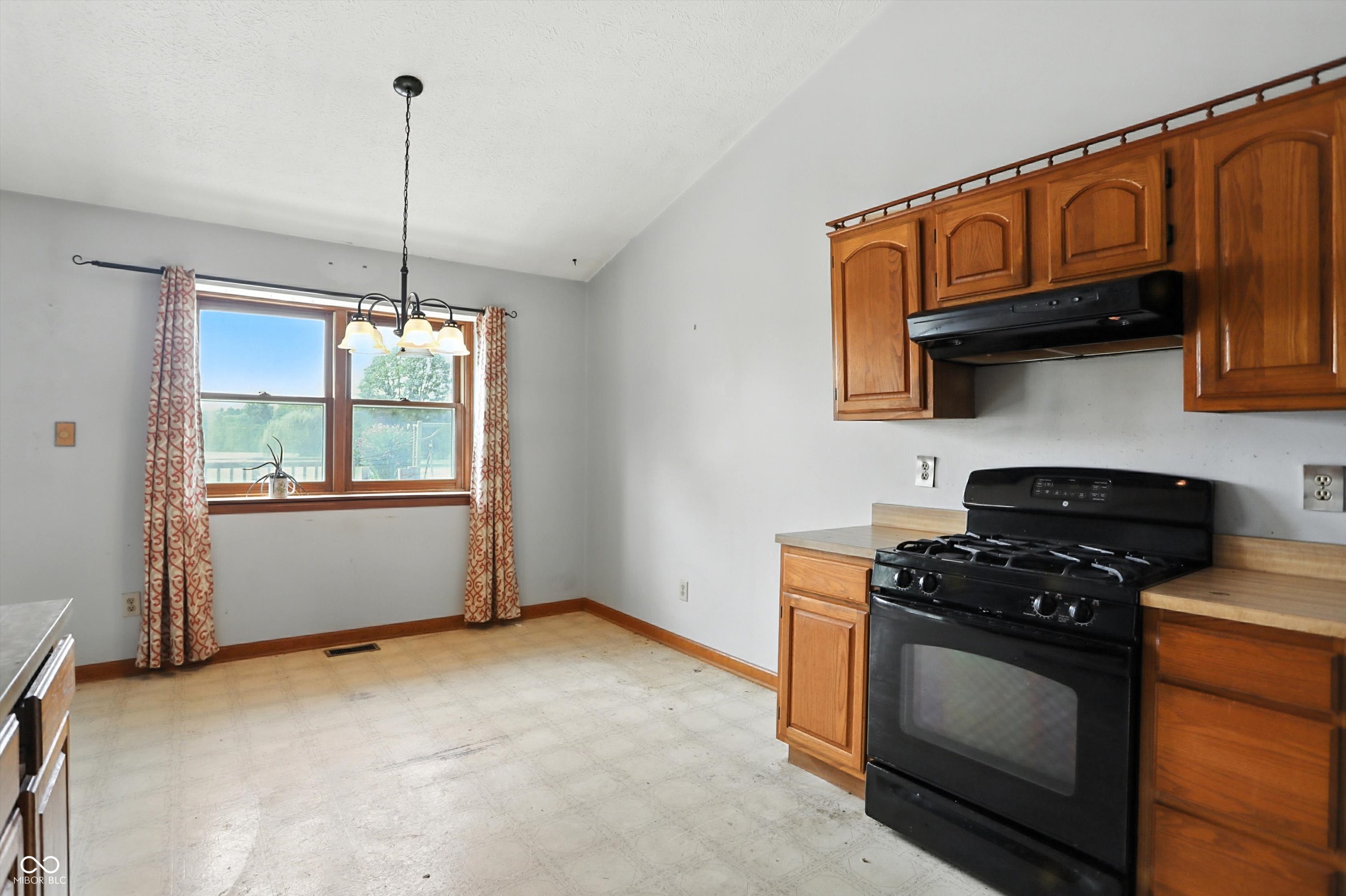 8163 N Frontage Road