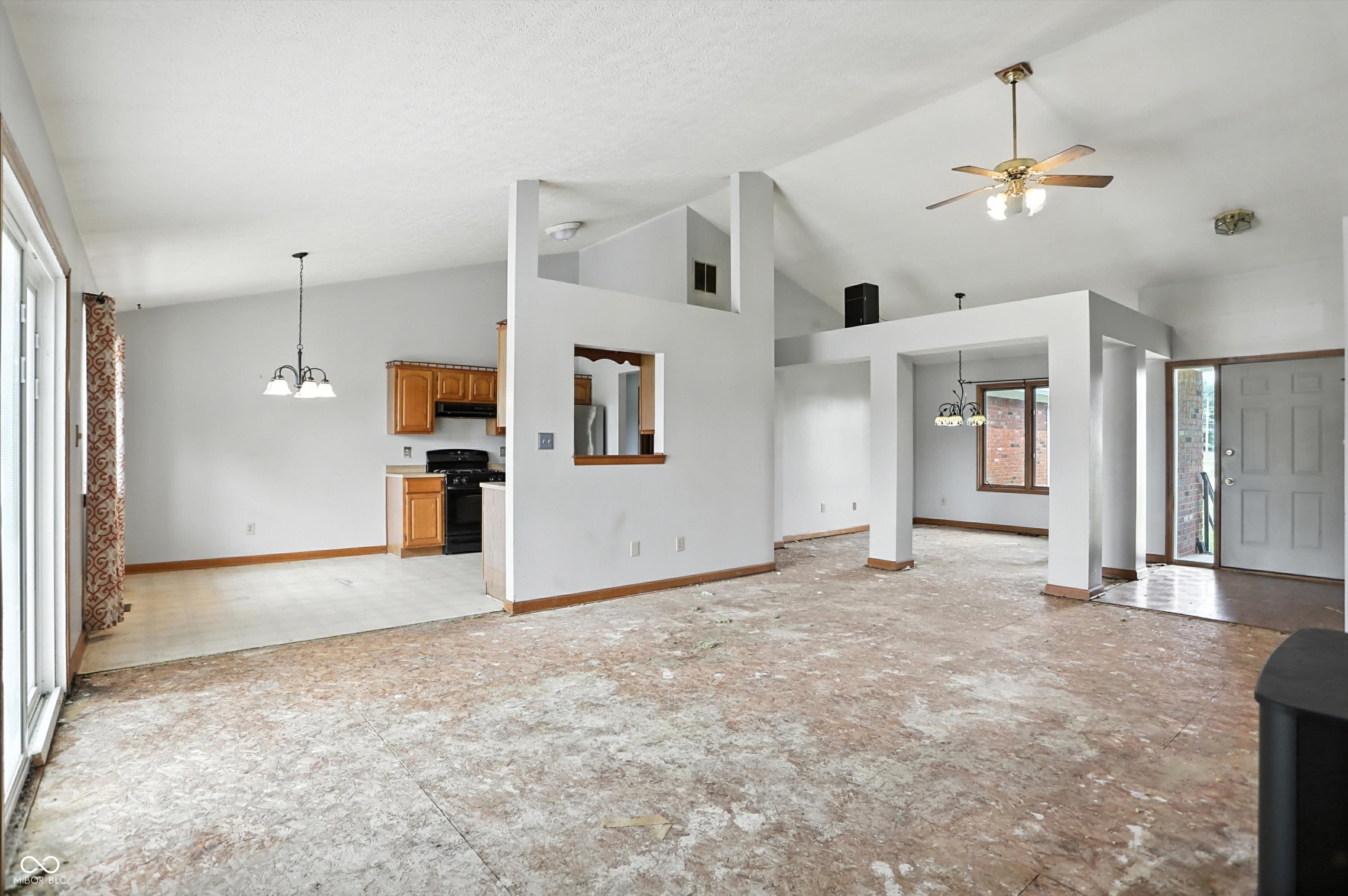 8163 N Frontage Road