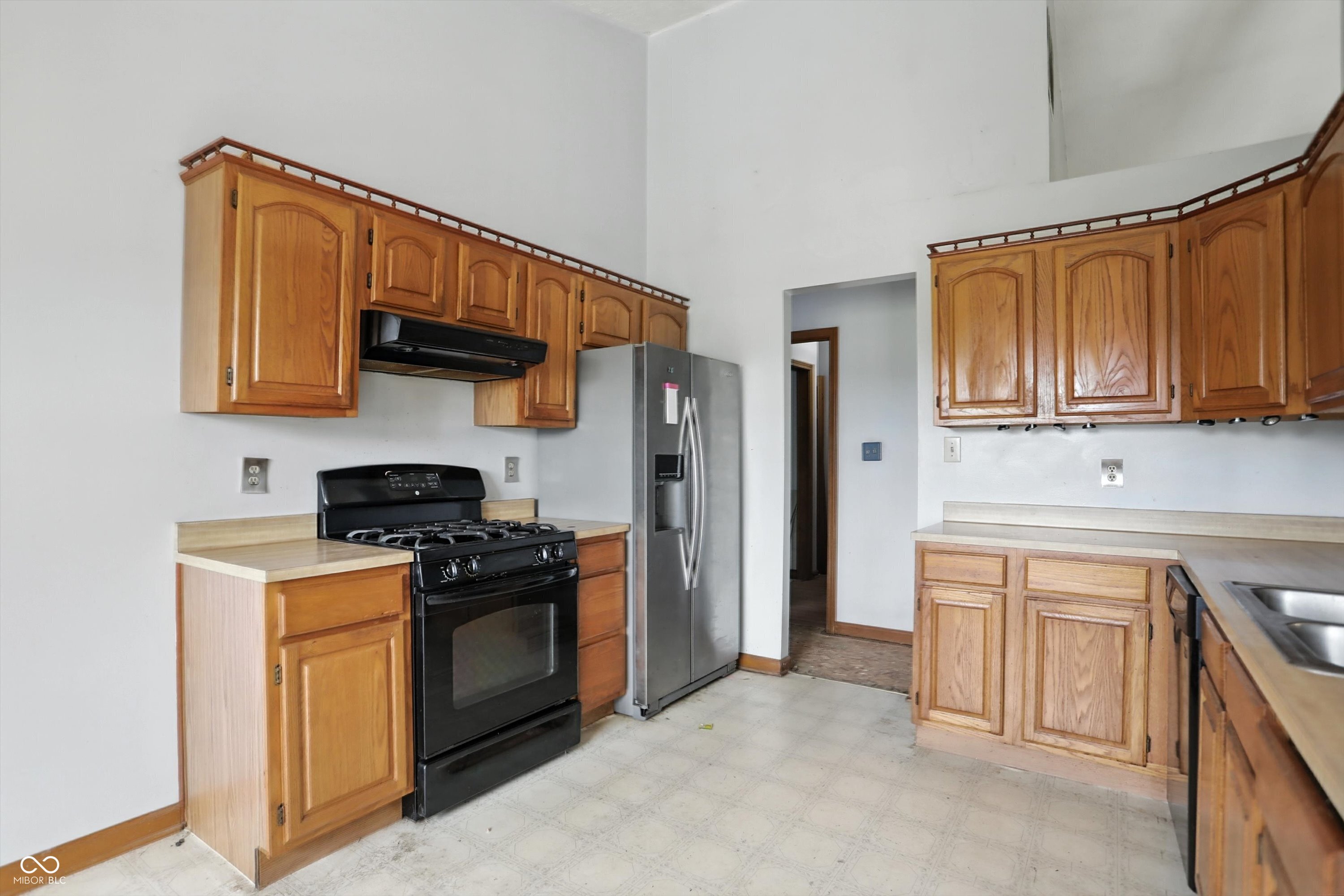 8163 N Frontage Road