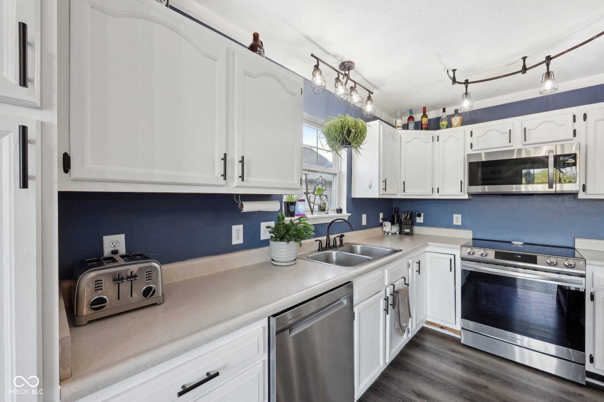 2116 Crimson Lane