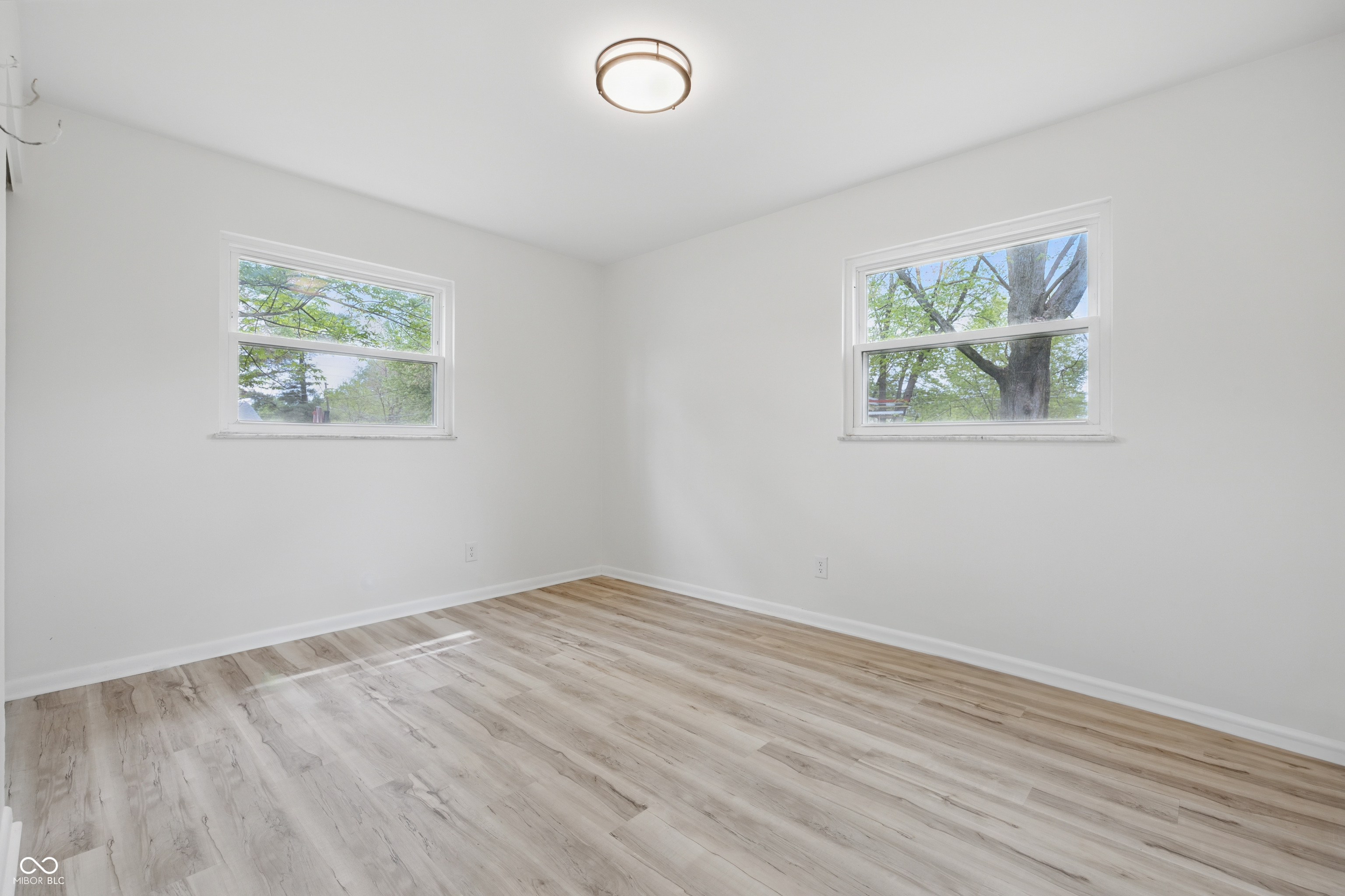 1116 Heatherwood Drive