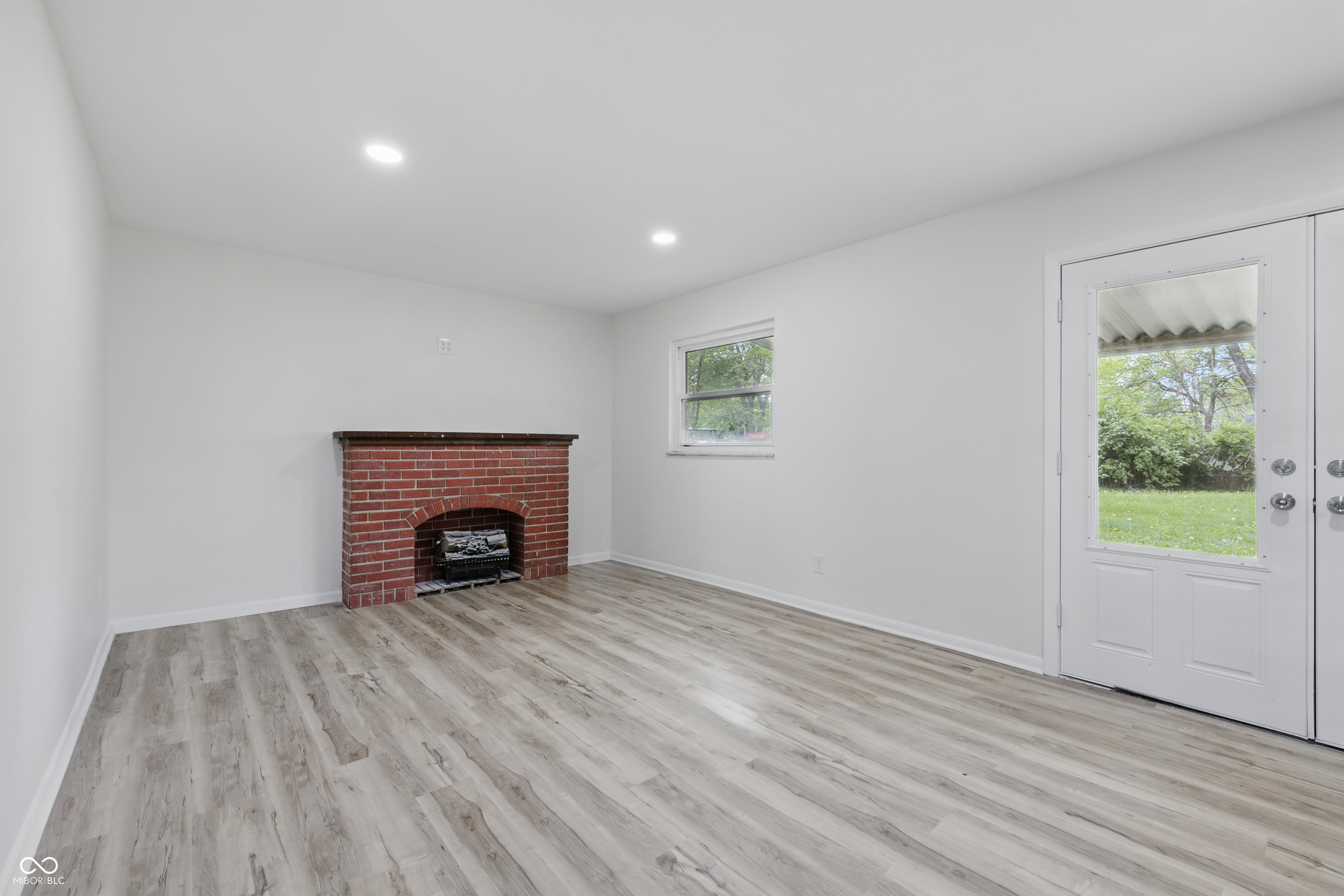 1116 Heatherwood Drive