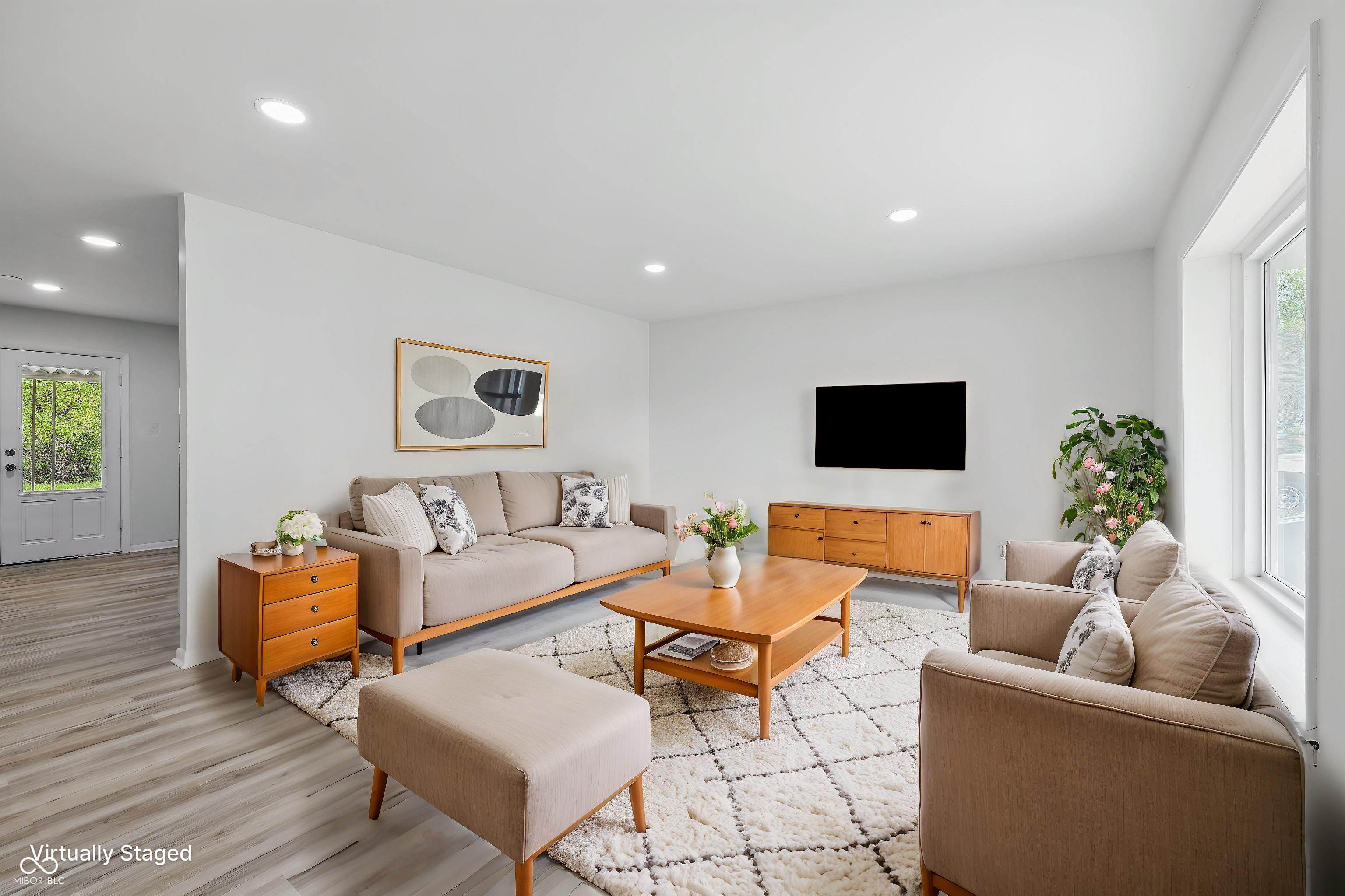 1116 Heatherwood Drive