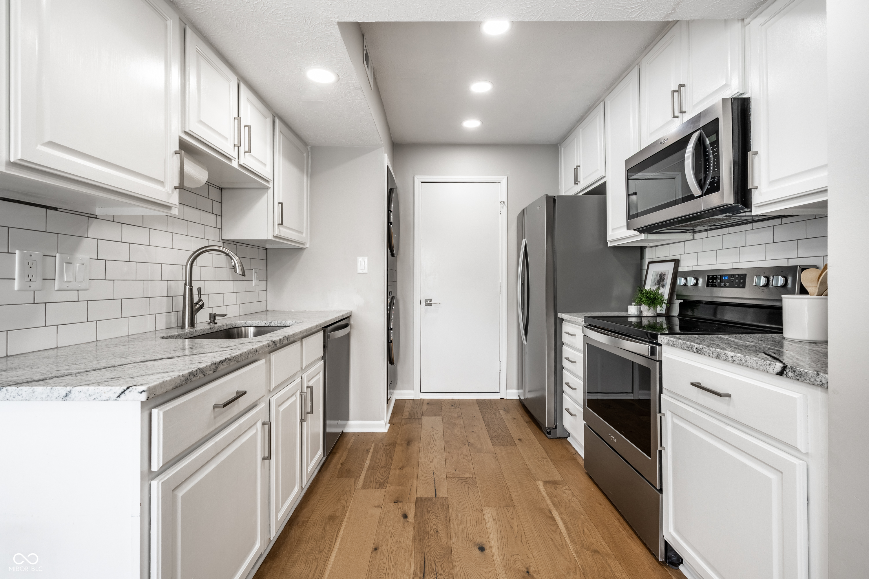 2823 Somerset Bay