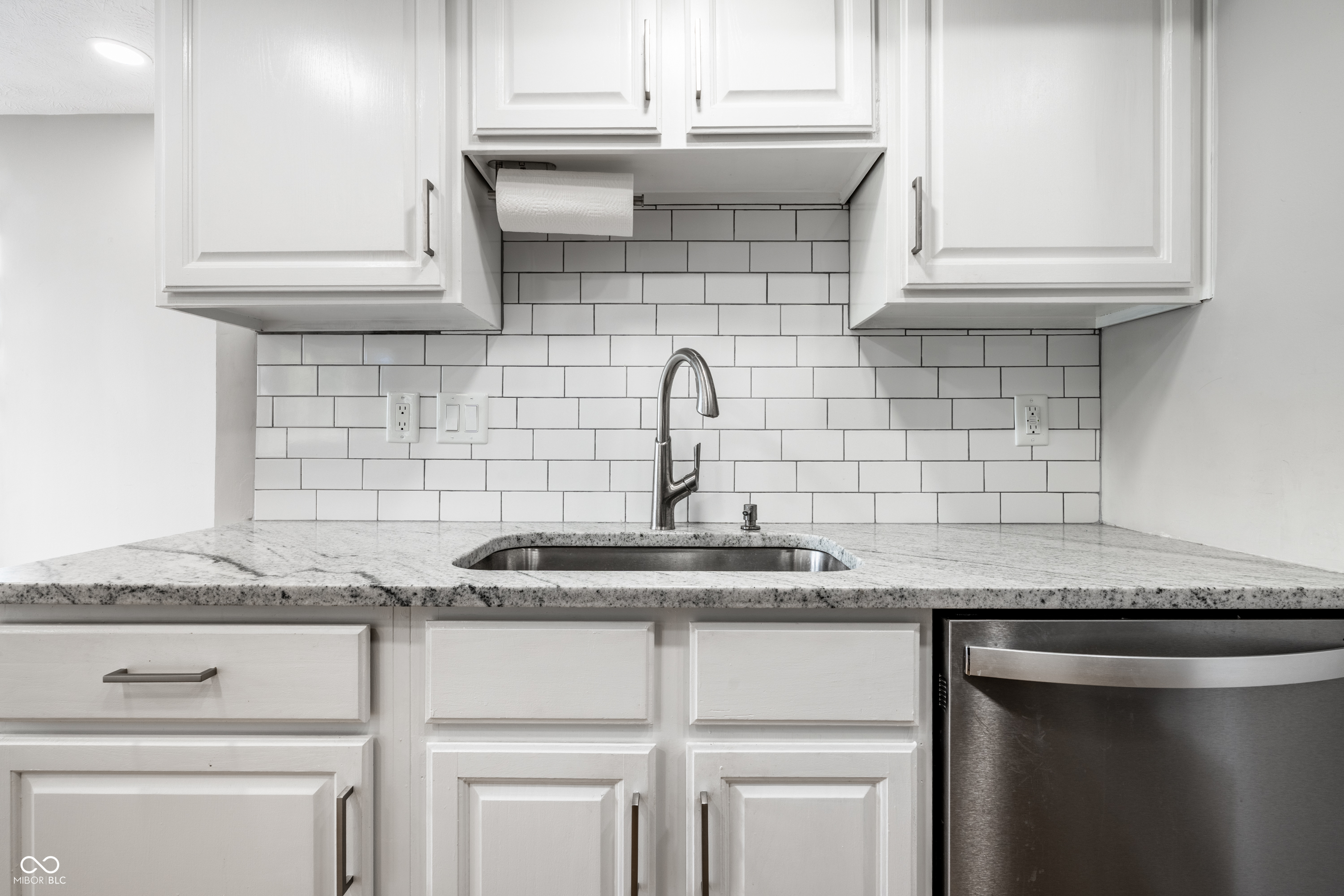 2823 Somerset Bay