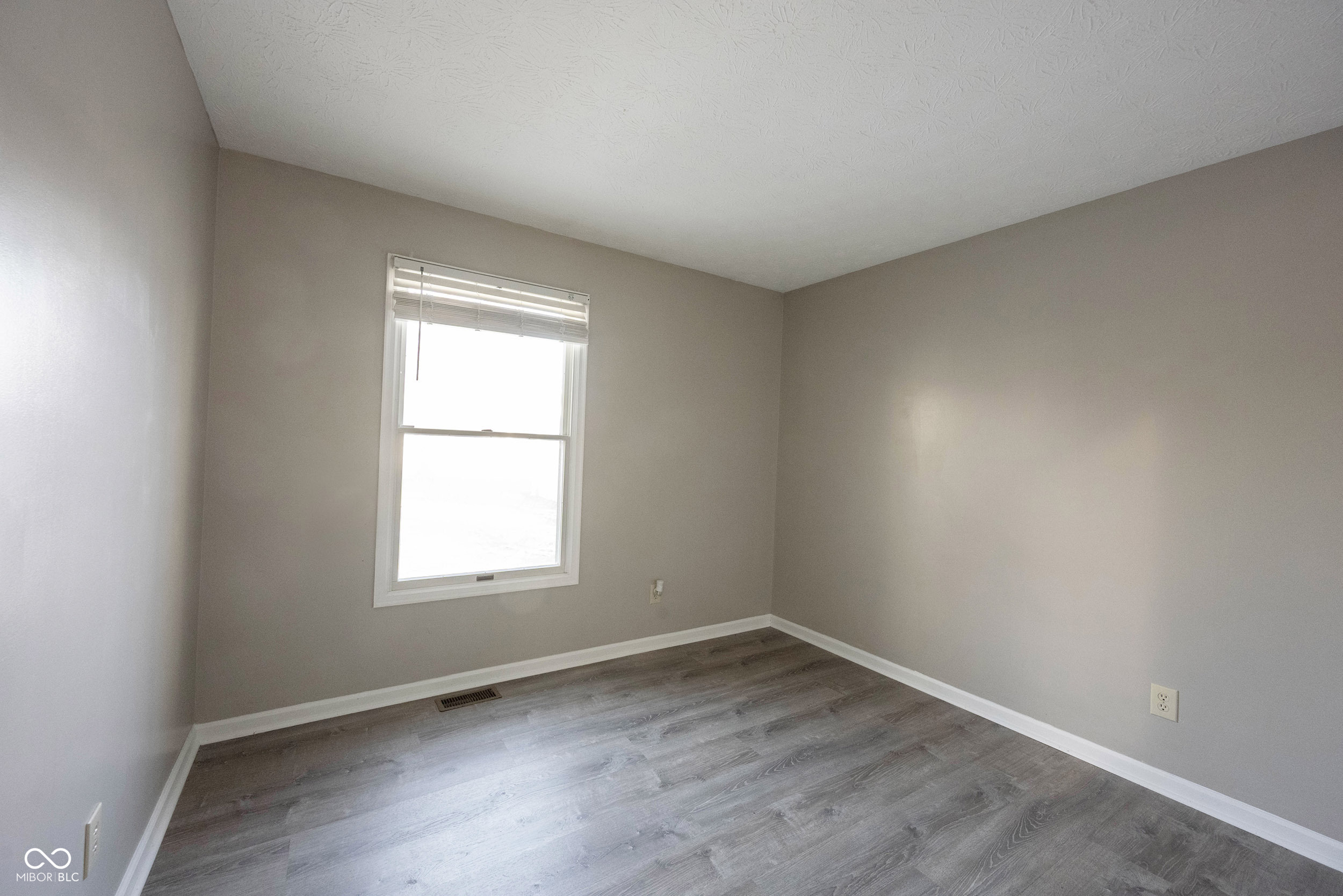 8066 Cardinal cove Drive E