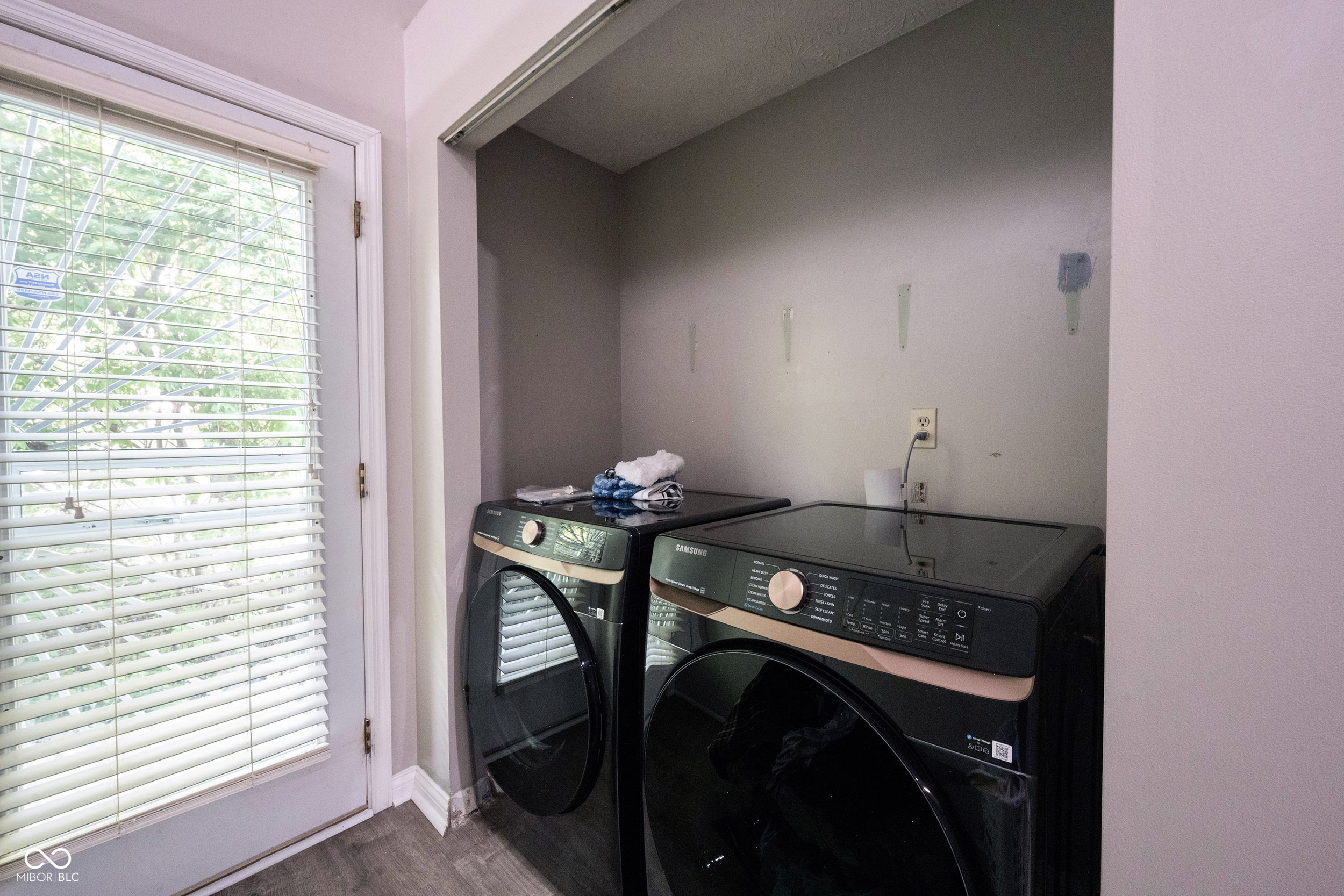 8066 Cardinal cove Drive E