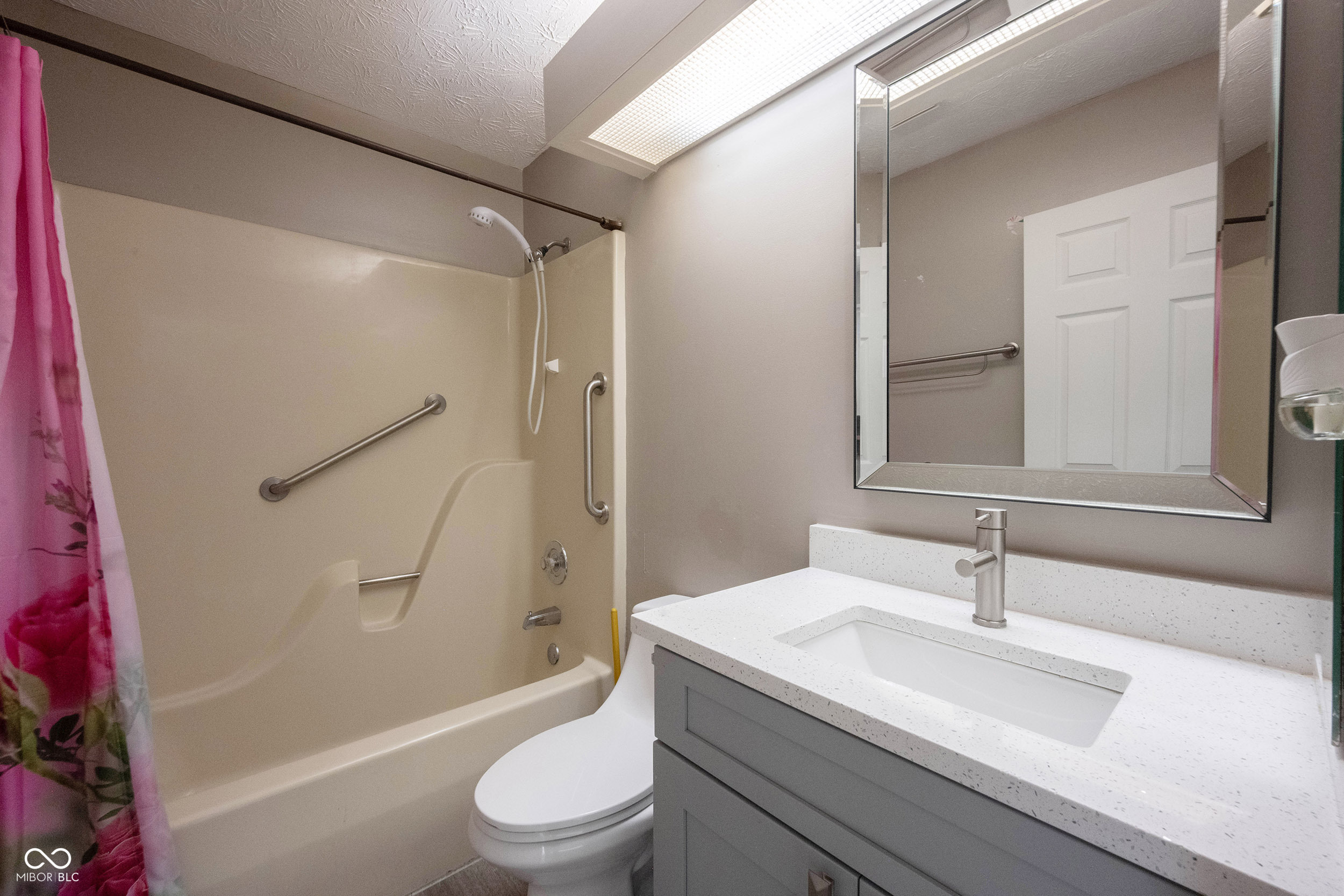 8066 Cardinal cove Drive E