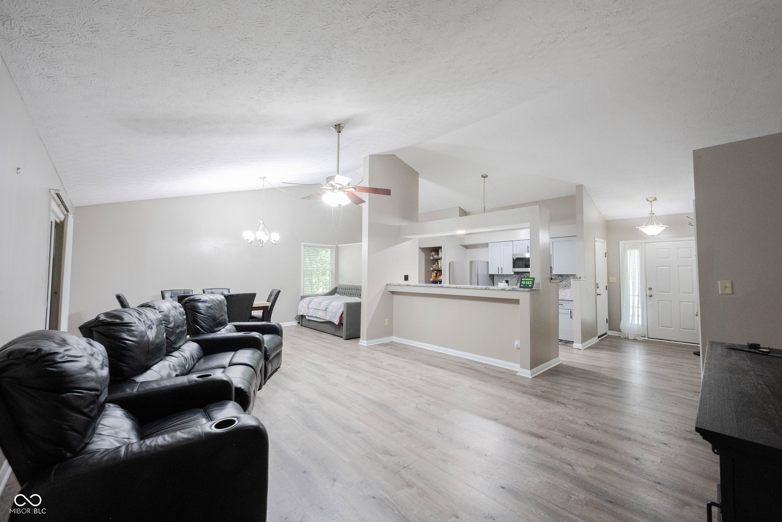 8066 Cardinal cove Drive E