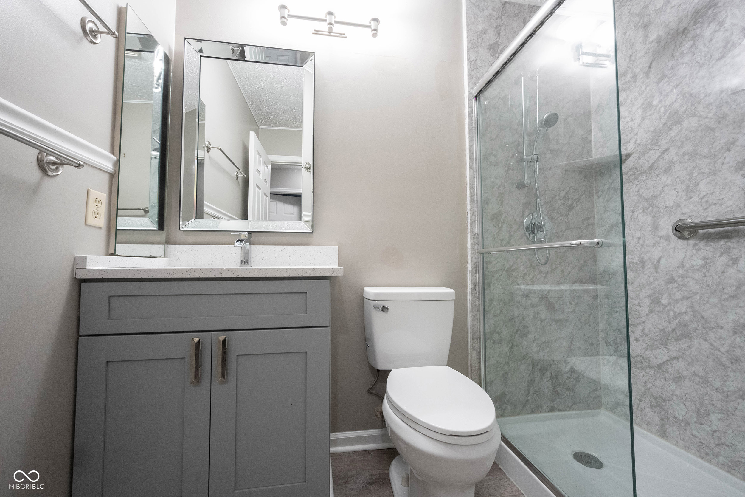 8066 Cardinal cove Drive E