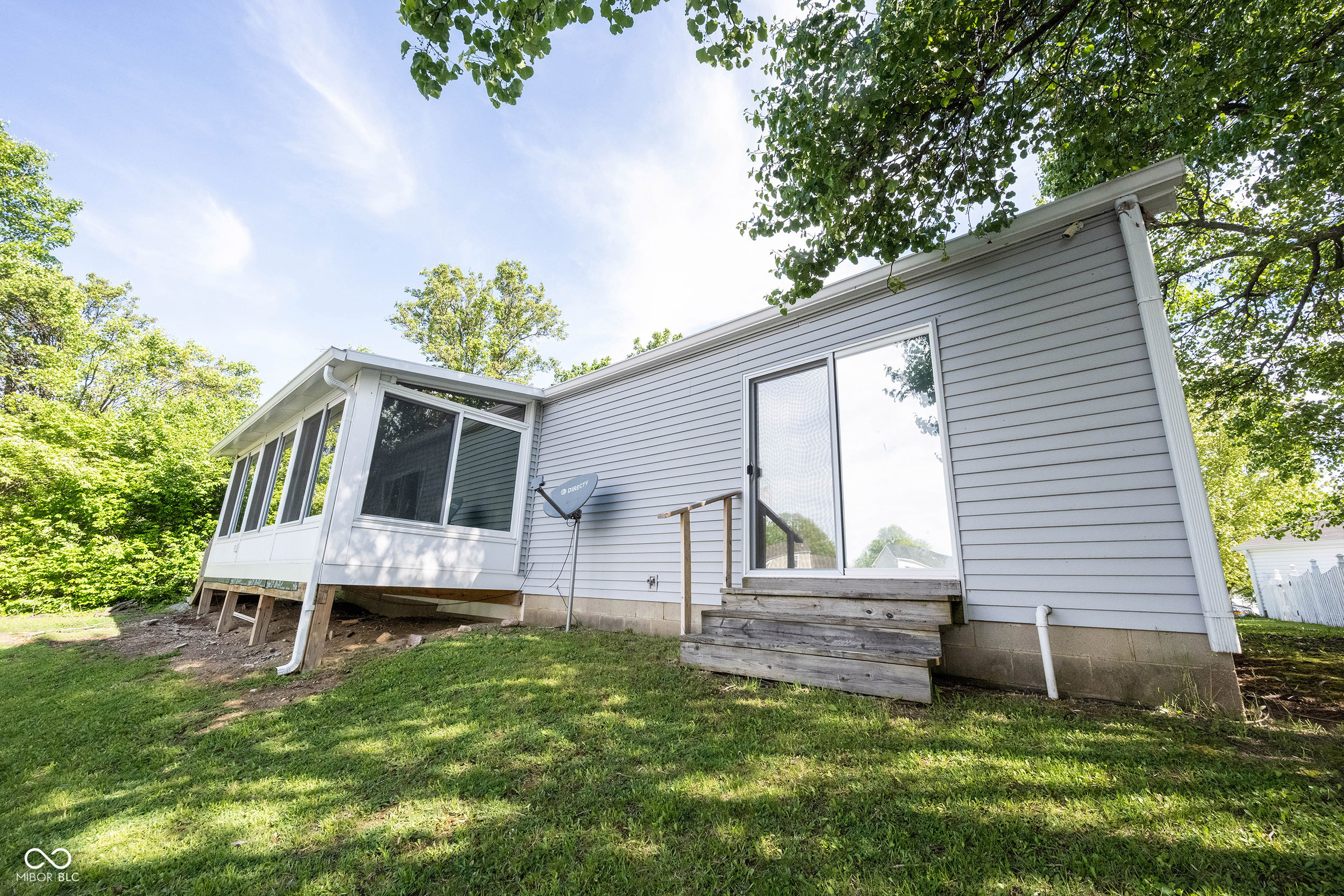 8066 Cardinal cove Drive E