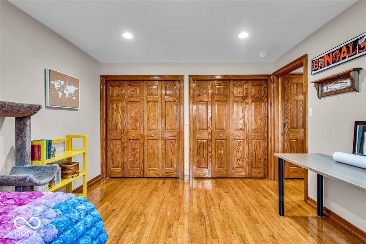 6465 Lawrence Drive