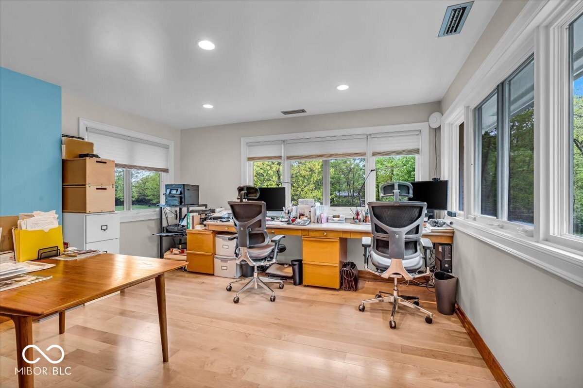 6465 Lawrence Drive