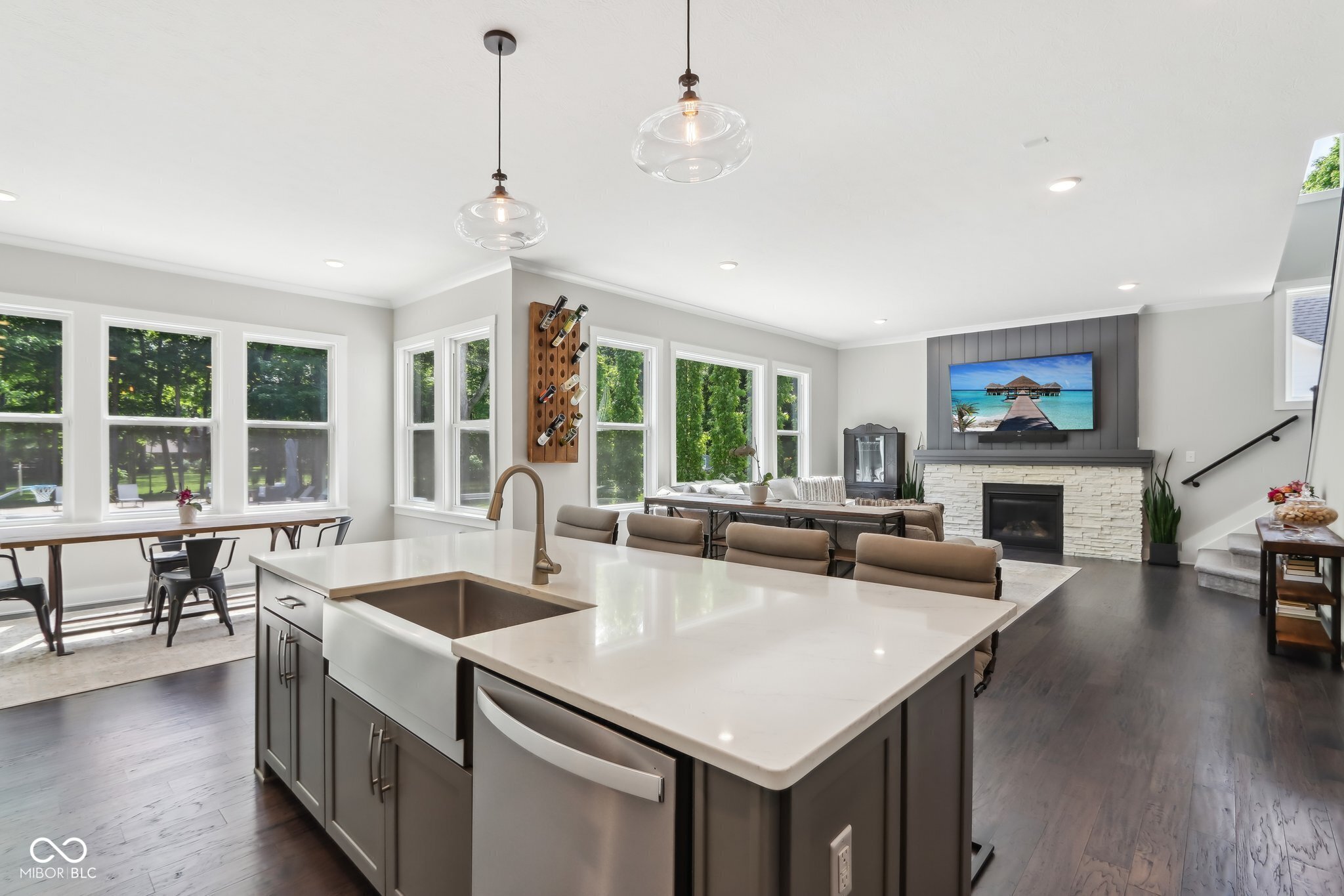 9155 Kerwood Drive
