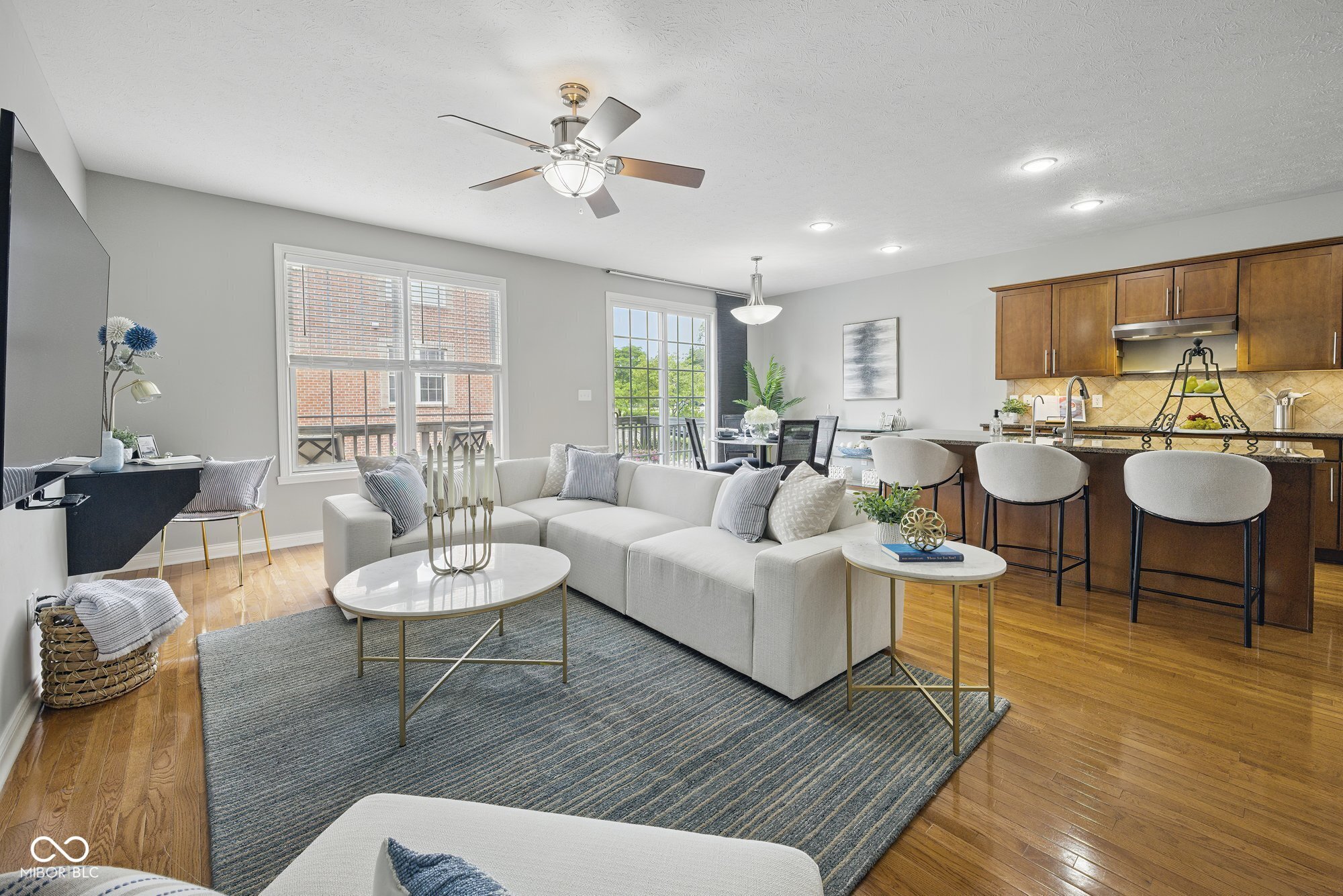 13094 Overview Drive Unit: 5D