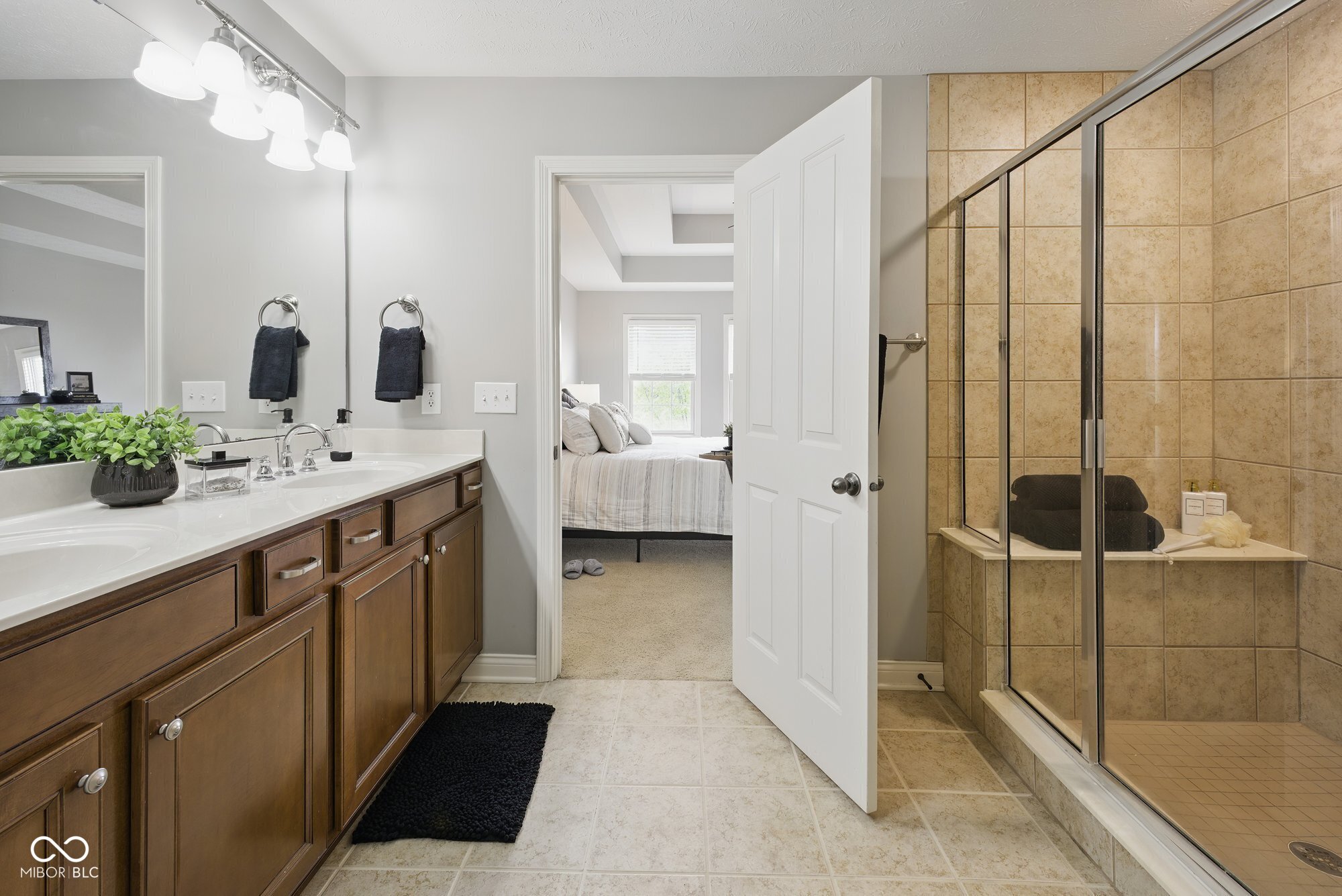 13094 Overview Drive Unit: 5D