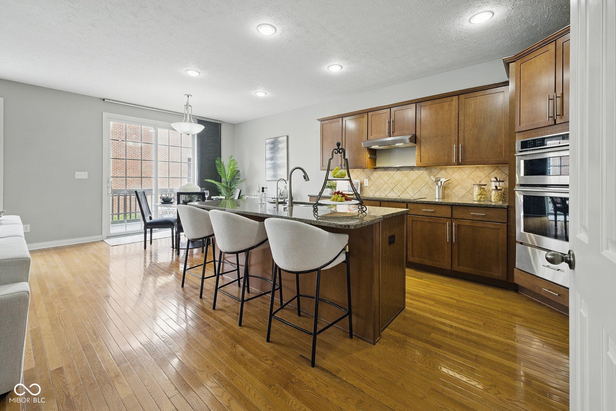 13094 Overview Drive Unit: 5D