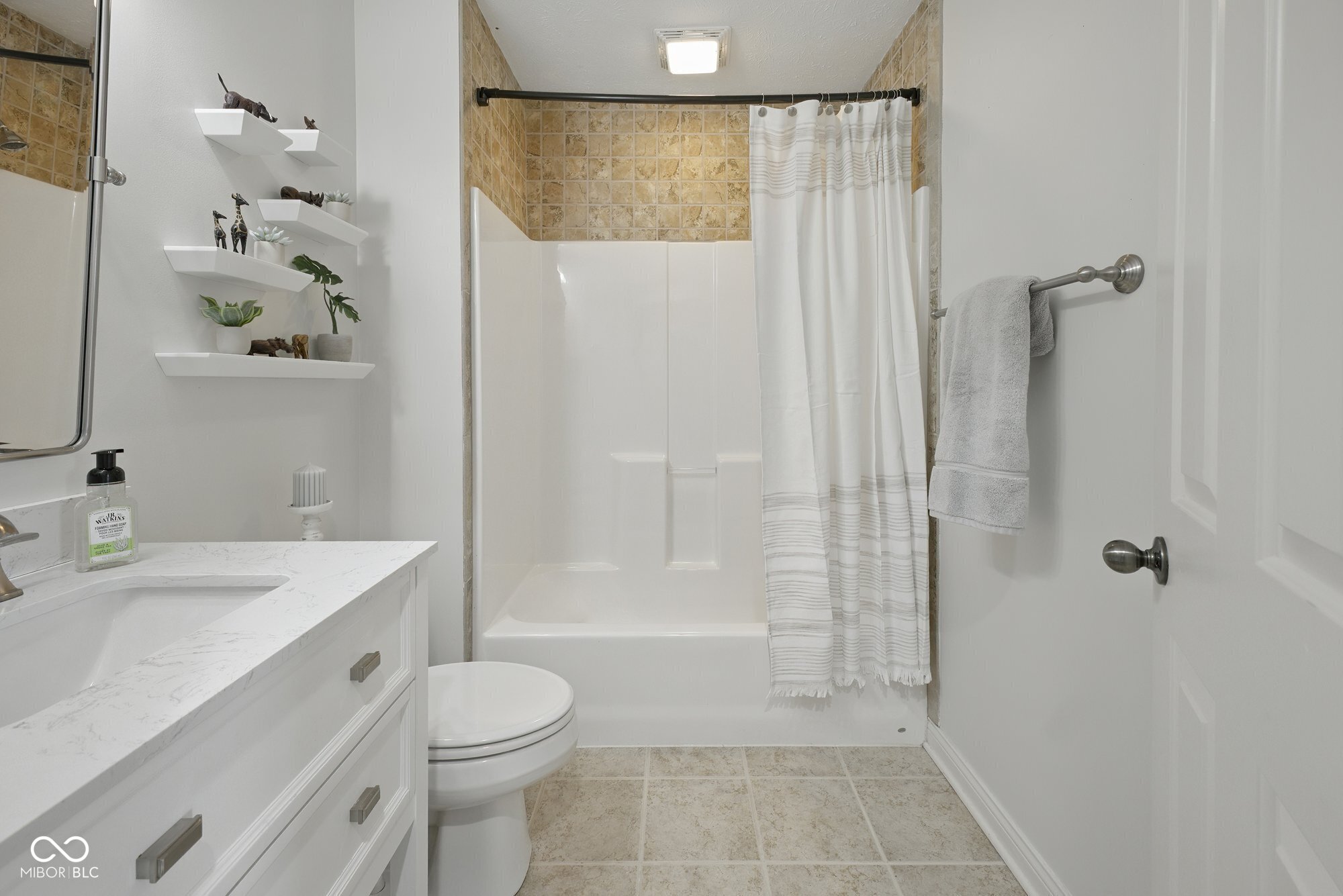 13094 Overview Drive Unit: 5D