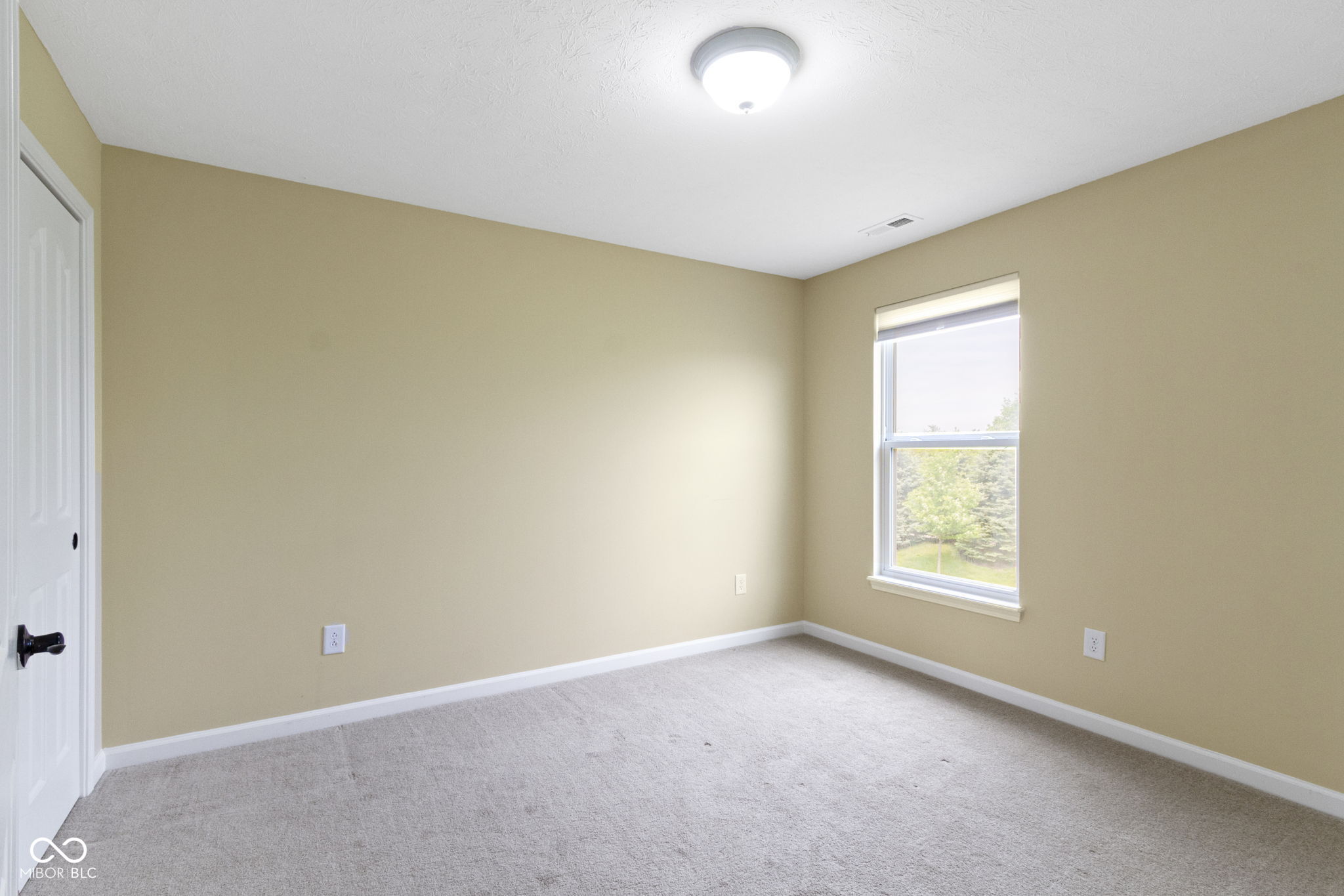 932 Silverheels Drive