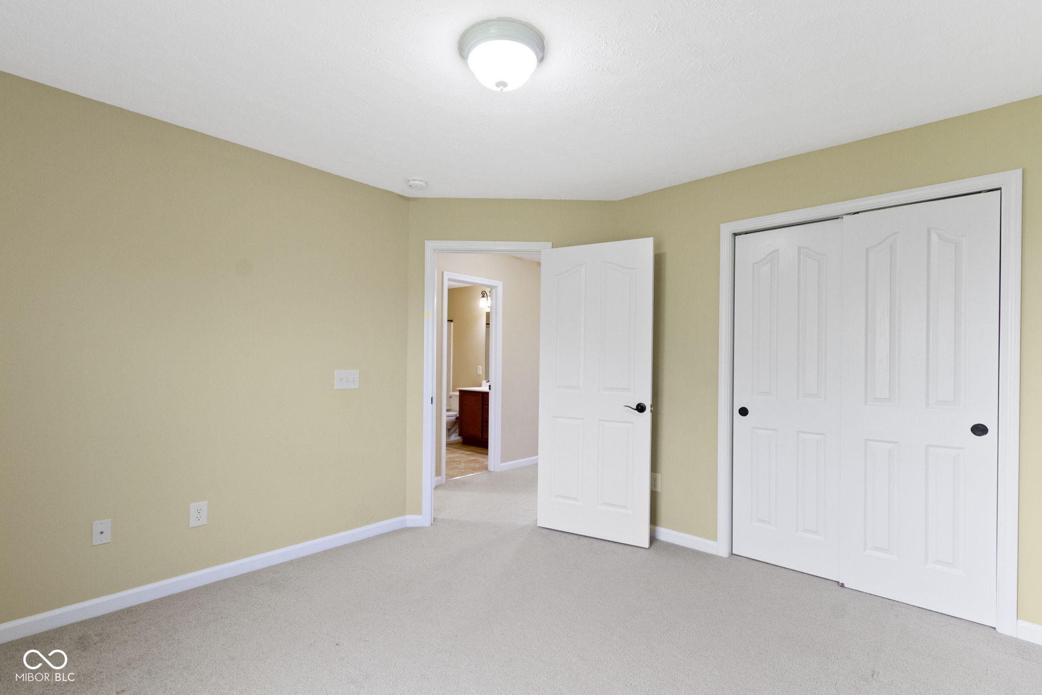 932 Silverheels Drive