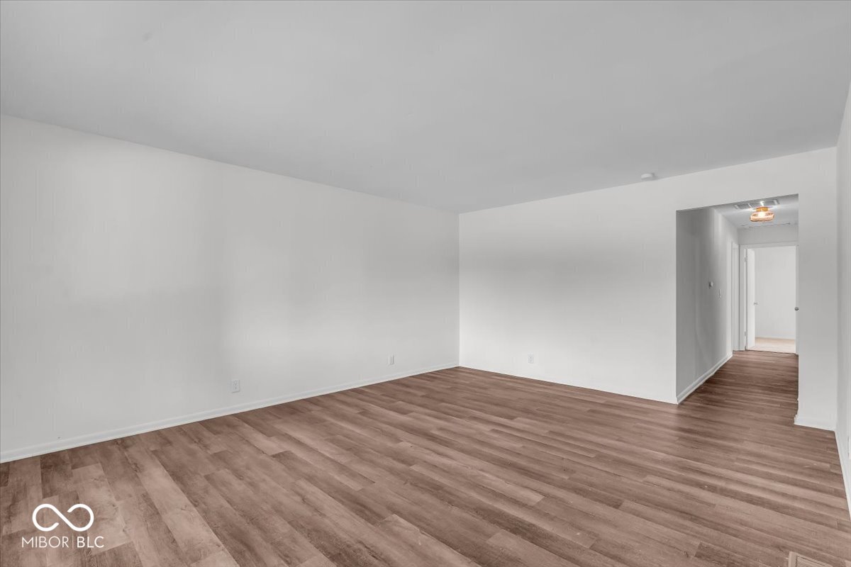 4956 W 11th Street