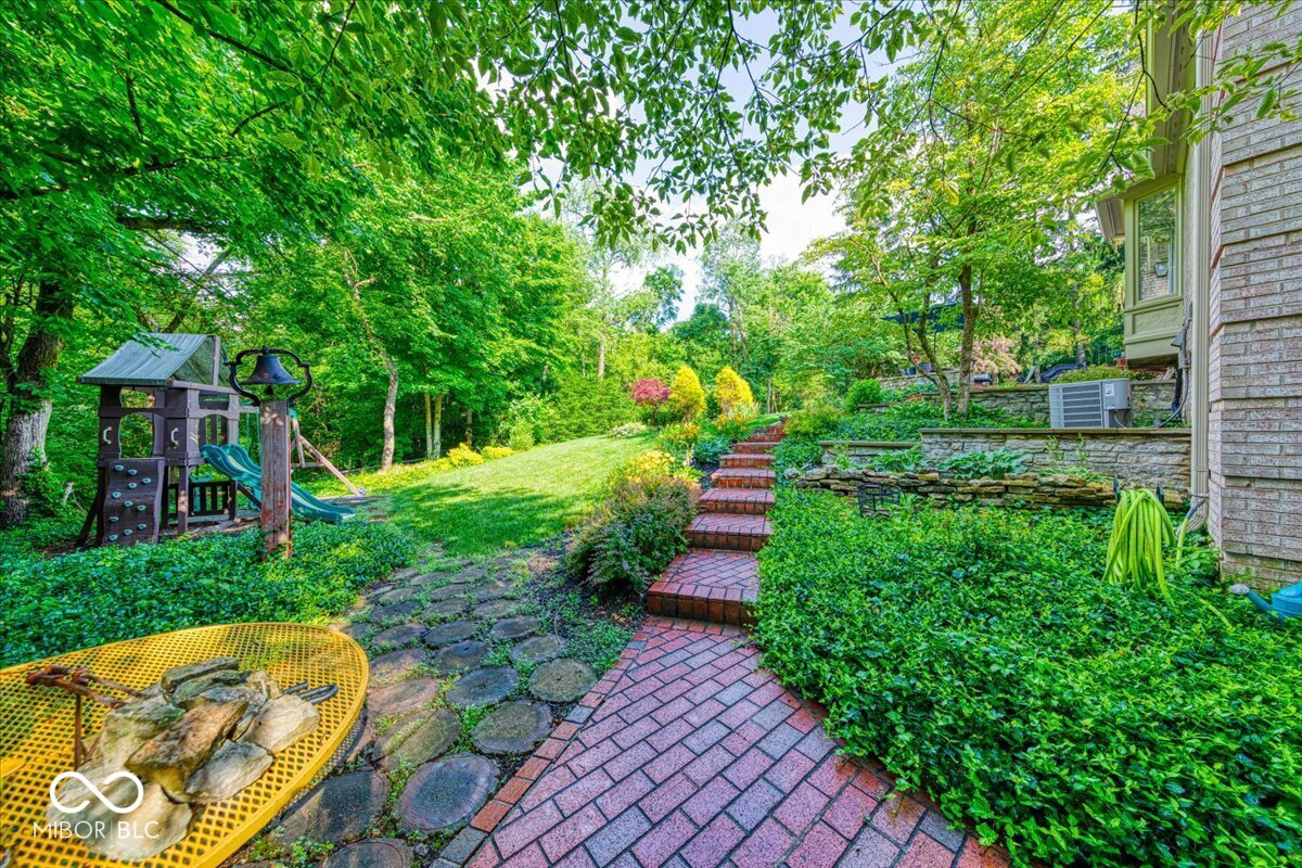 8065 Bayberry Court