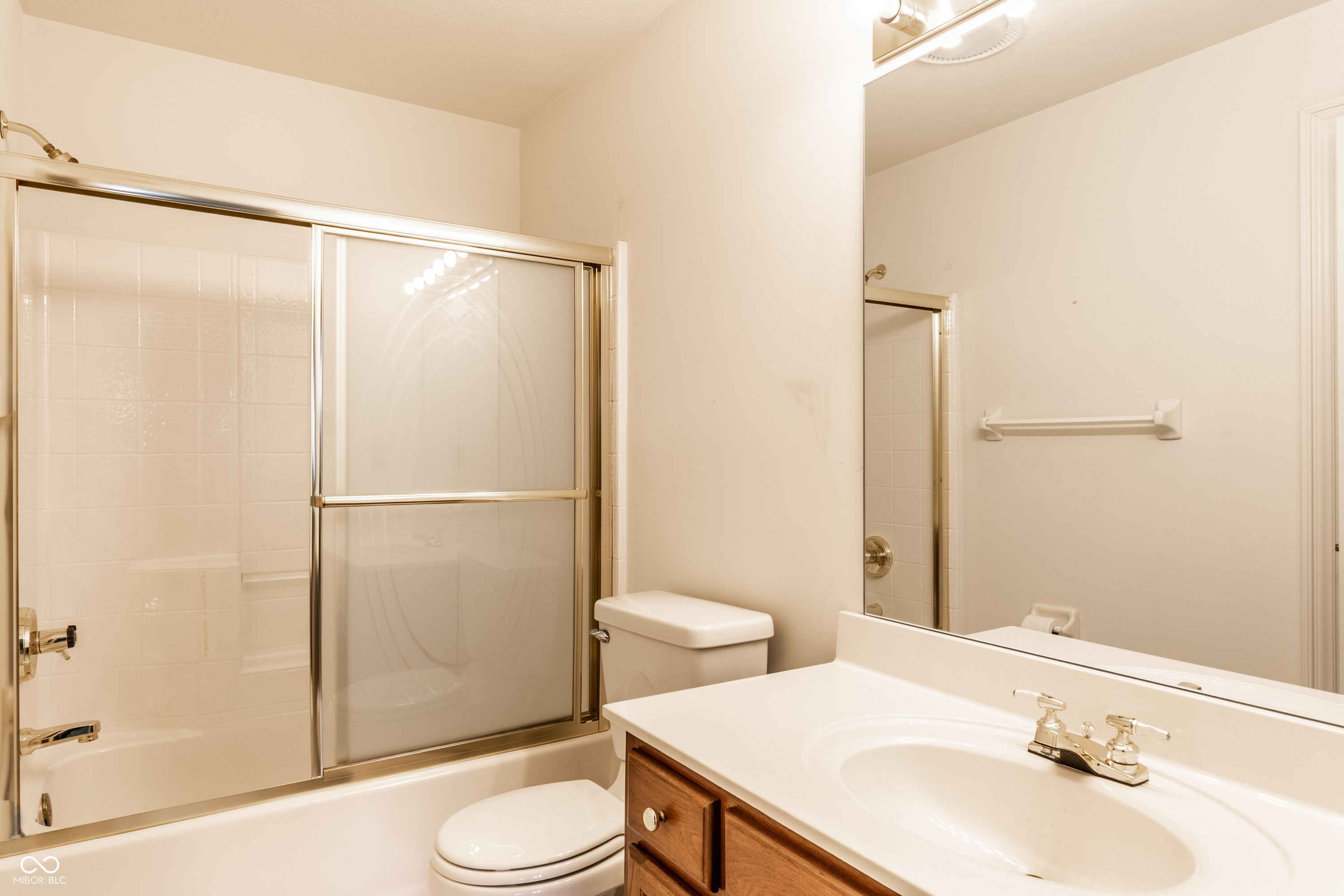 10554 Hyde Park