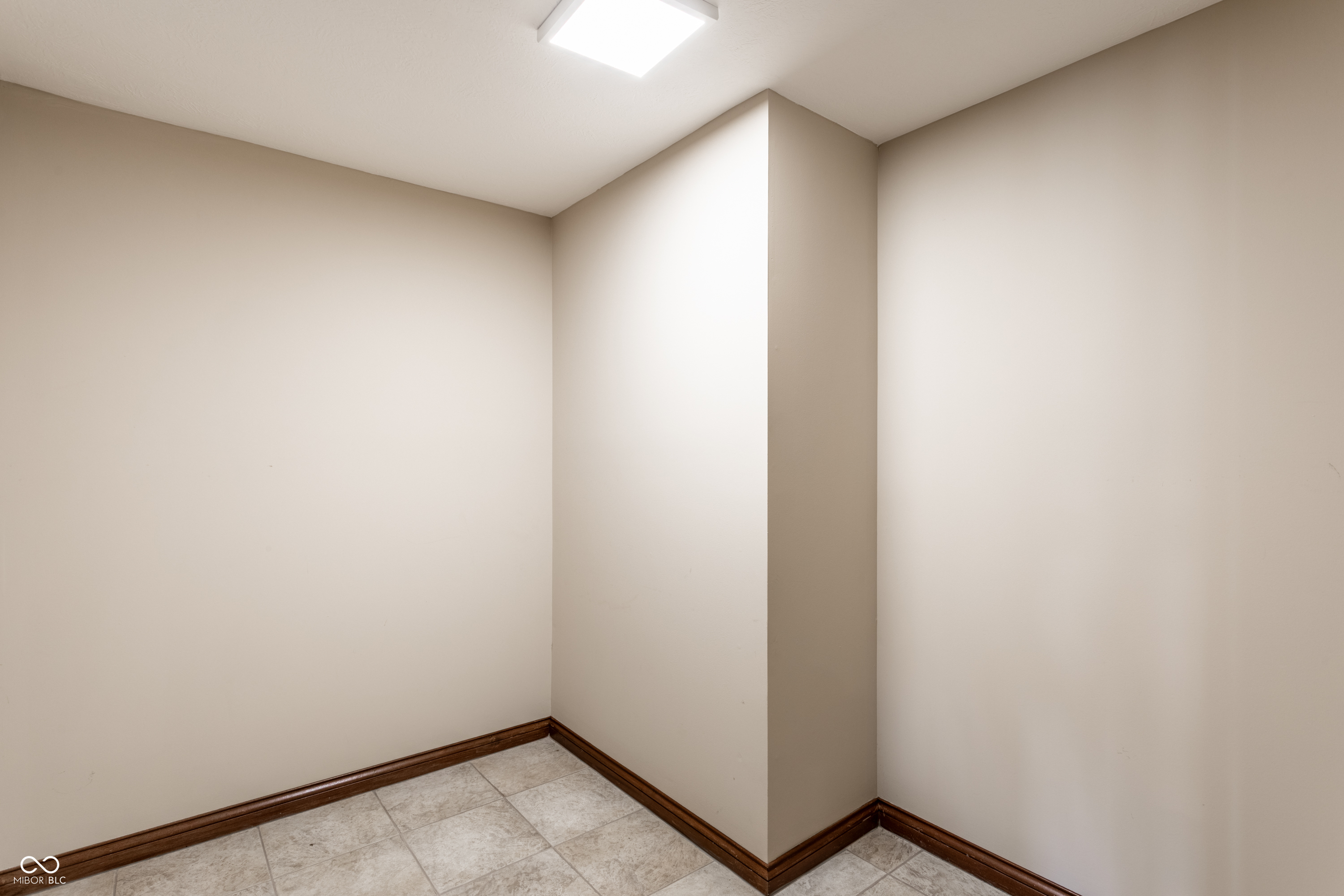 10554 Hyde Park
