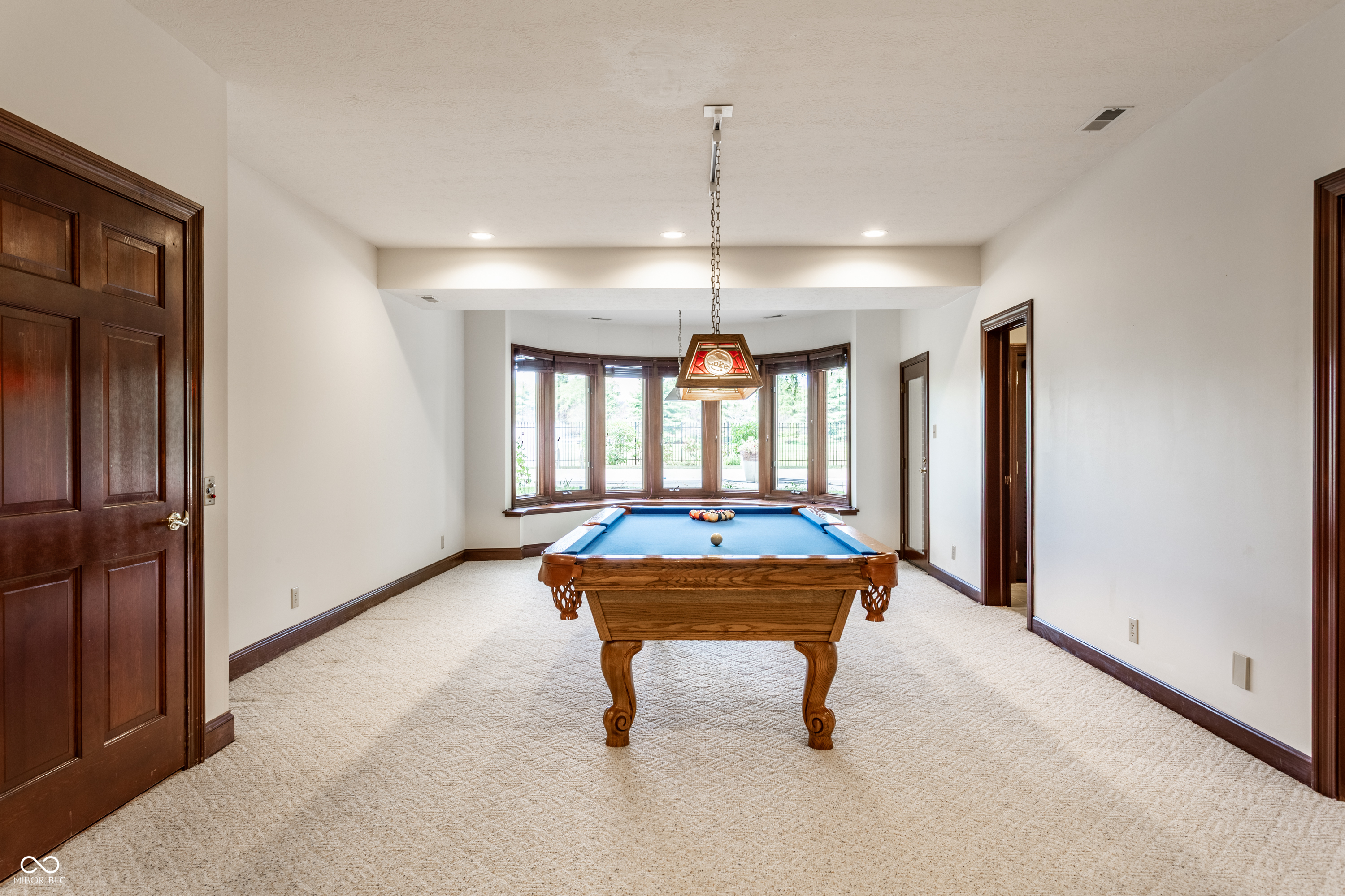 10554 Hyde Park